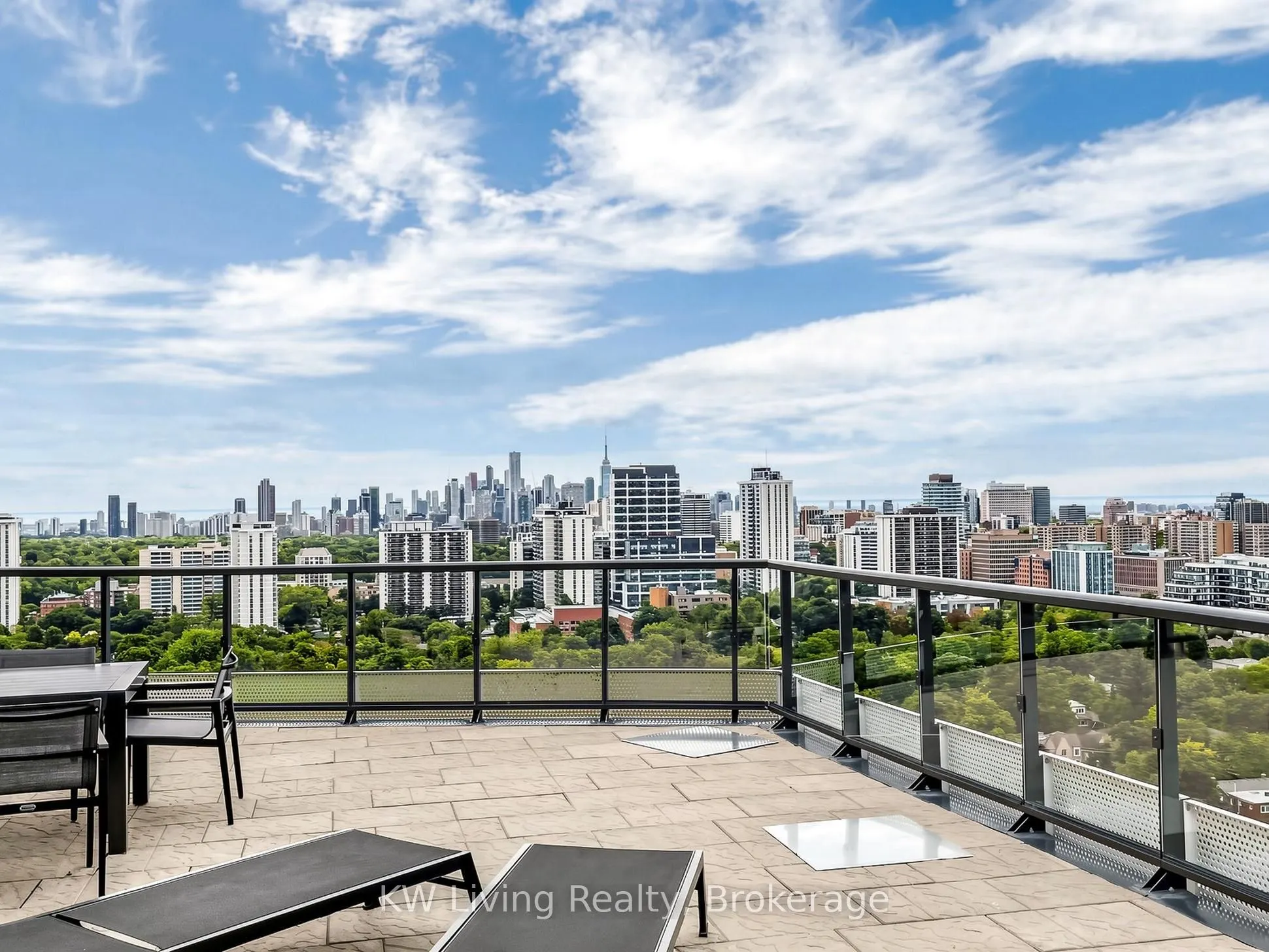 11 Lillian Street #406
