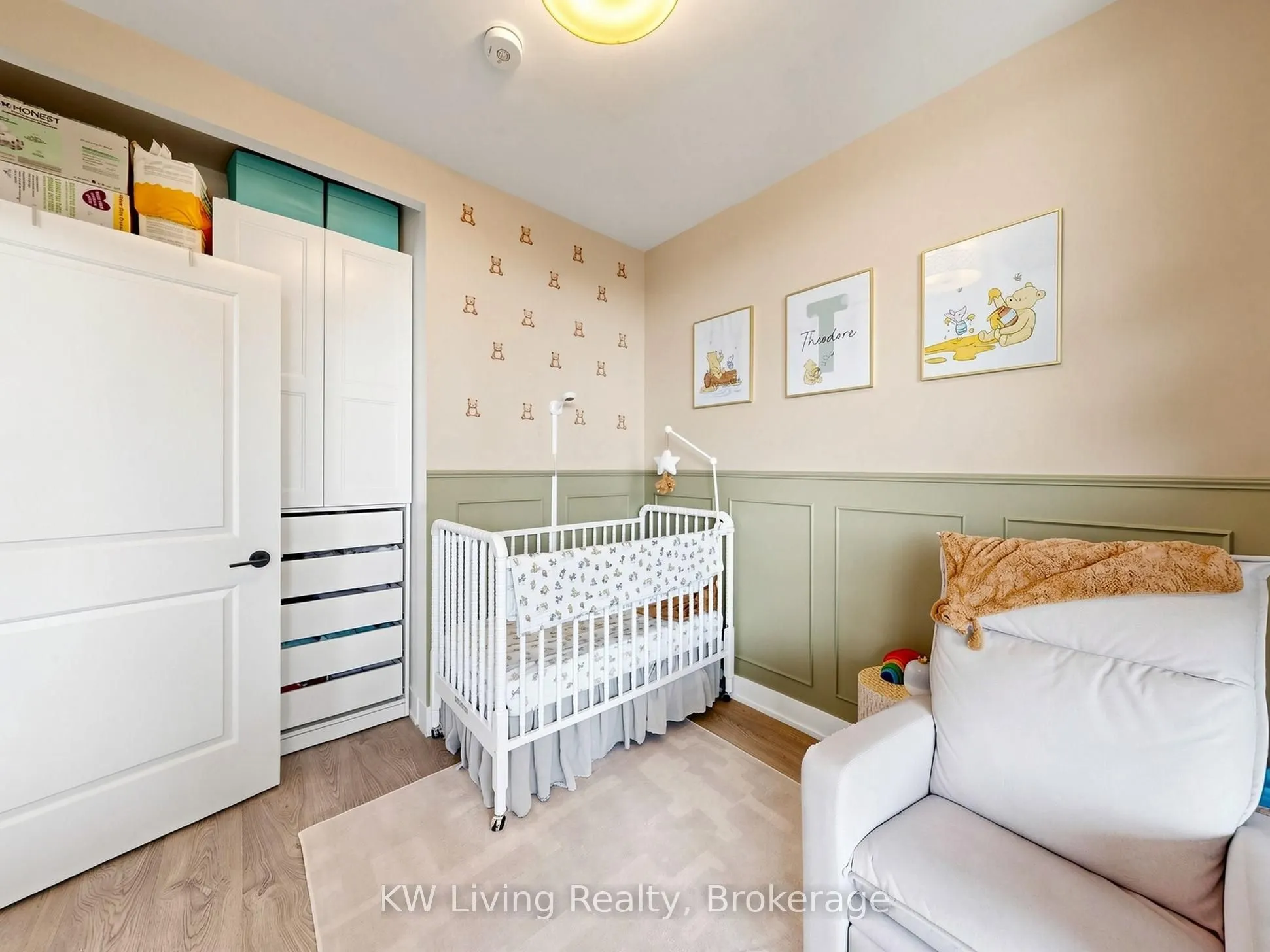 11 Lillian Street #406