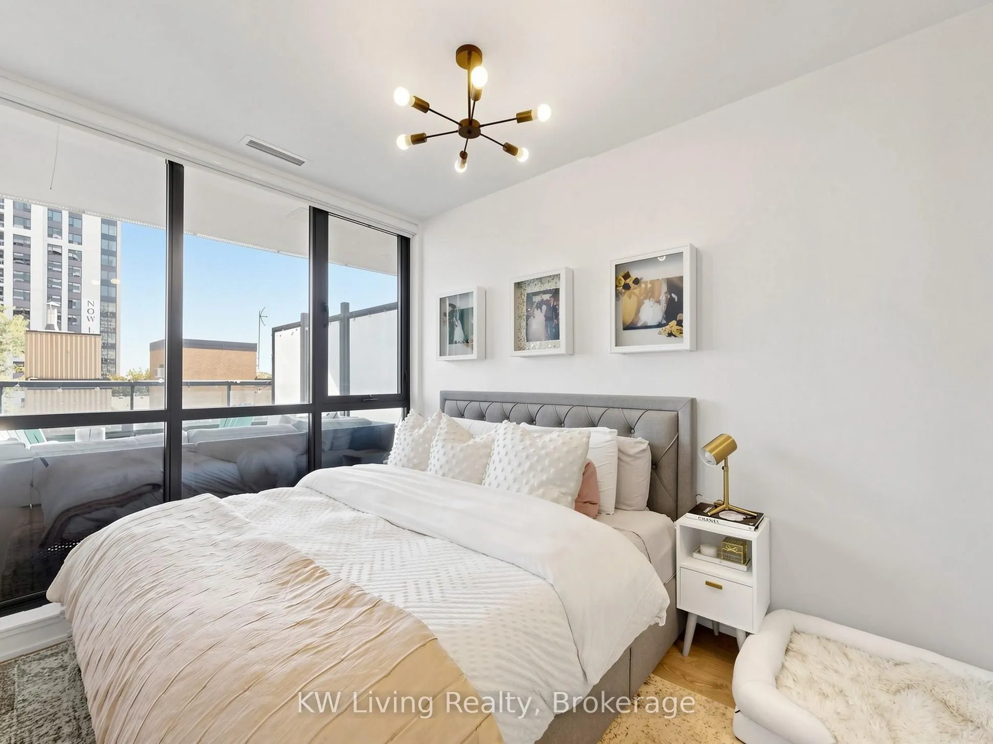 11 Lillian Street #406