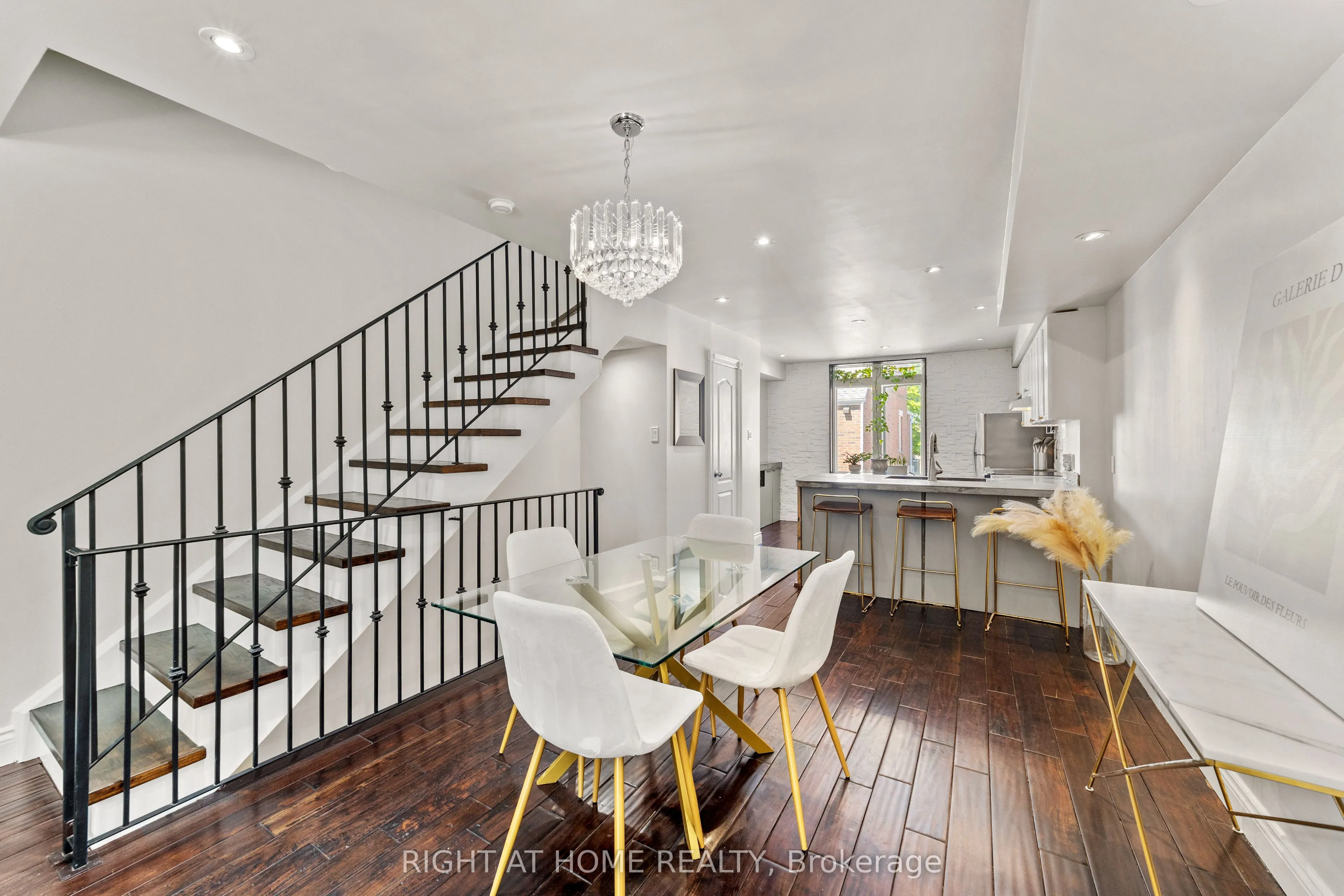 12 Sudbury Street #2608