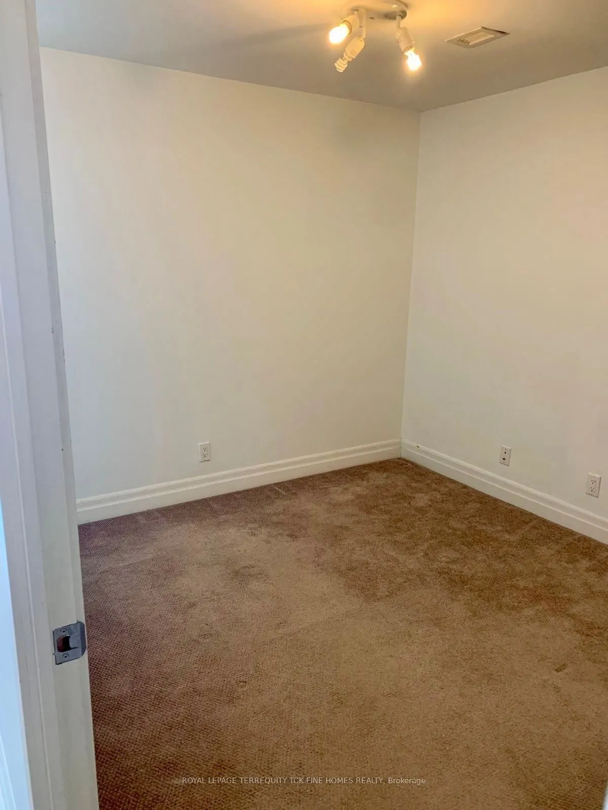 500 Queens Quay W #1016E