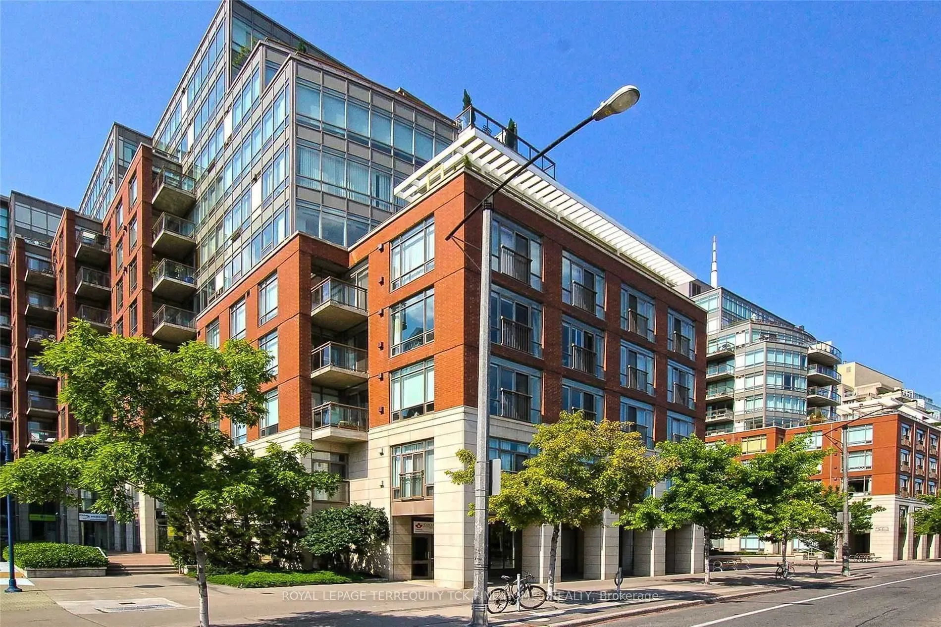 500 Queens Quay W #1016E