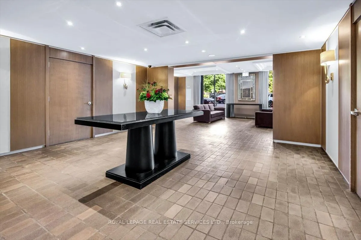 619 Avenue Road #1104
