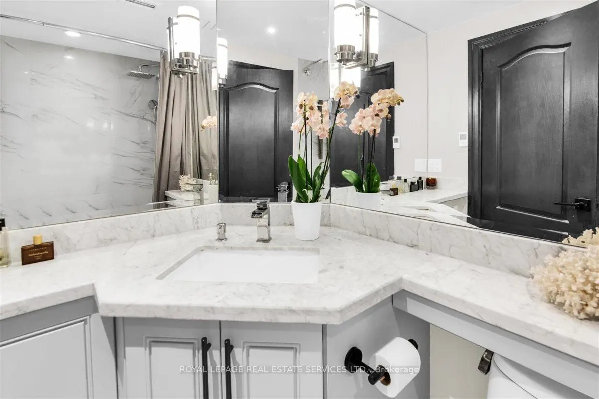 619 Avenue Road #1104