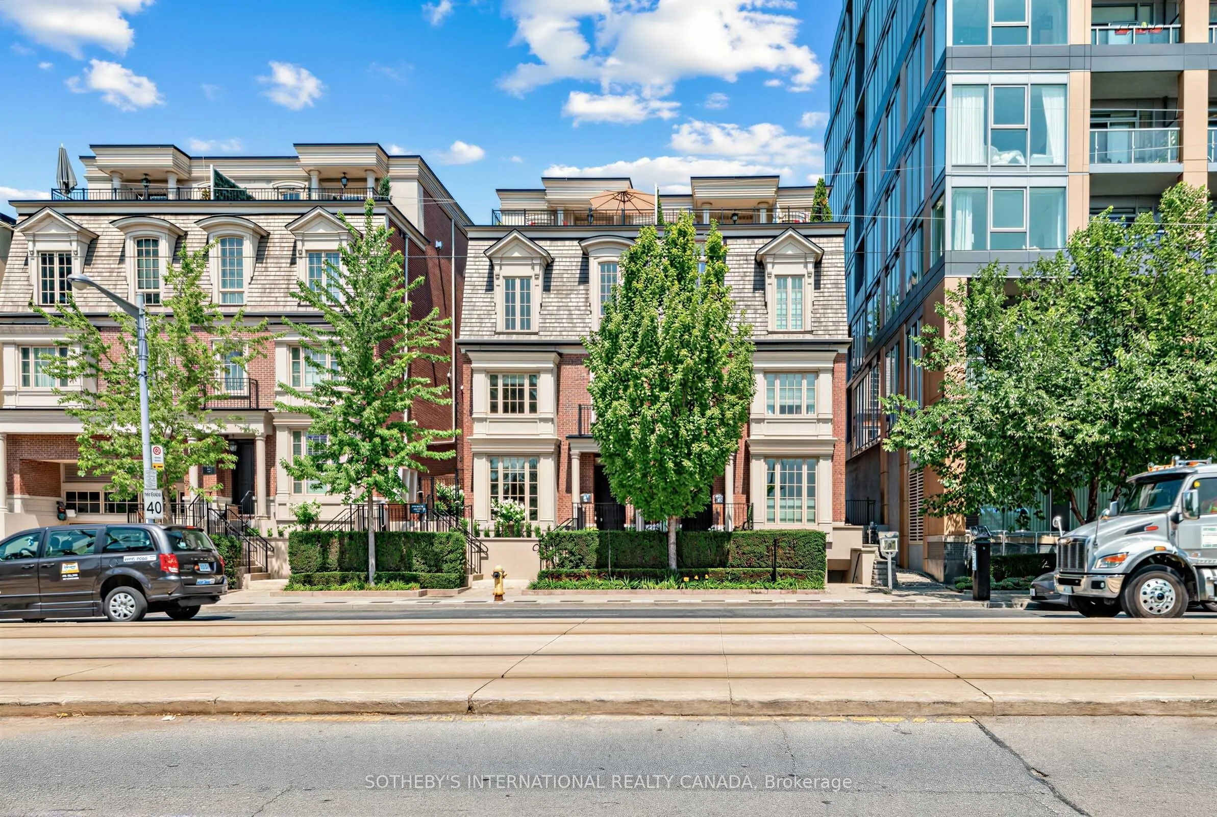 288 St Clair Avenue W #TH1