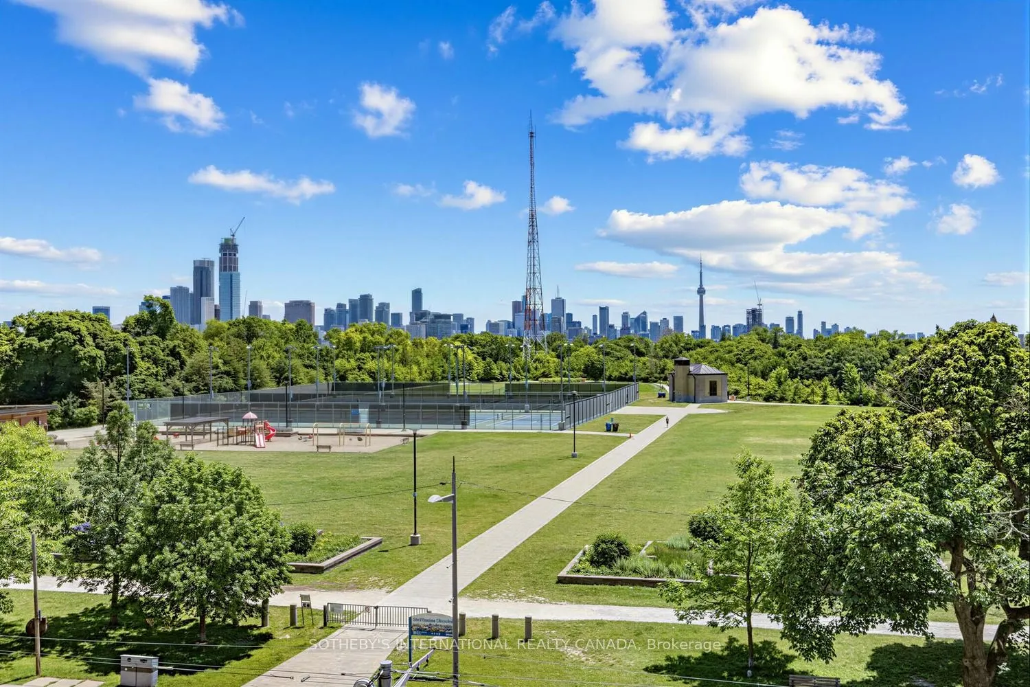 288 St Clair Avenue W #TH1