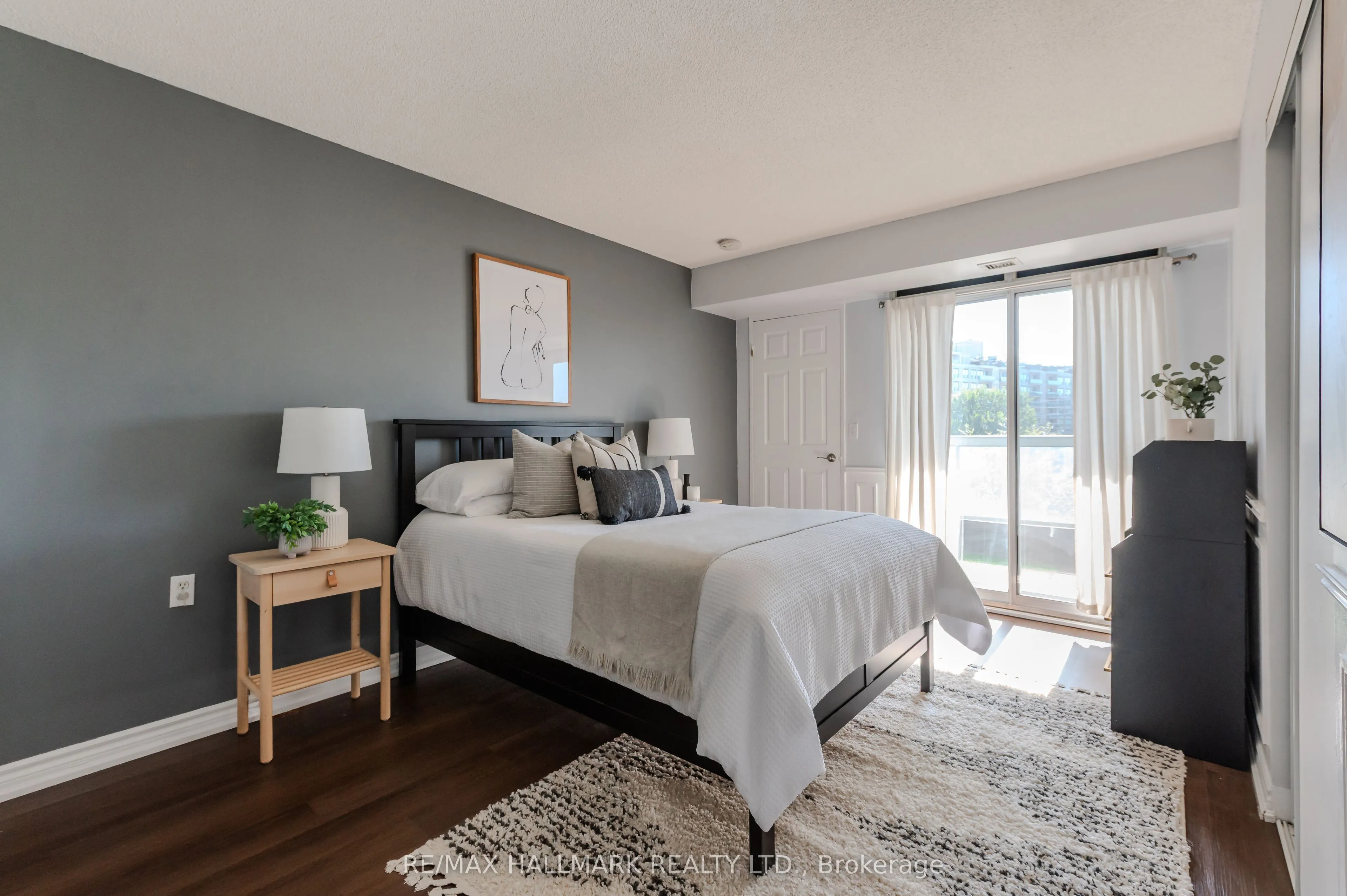 906 Sheppard Avenue W #308