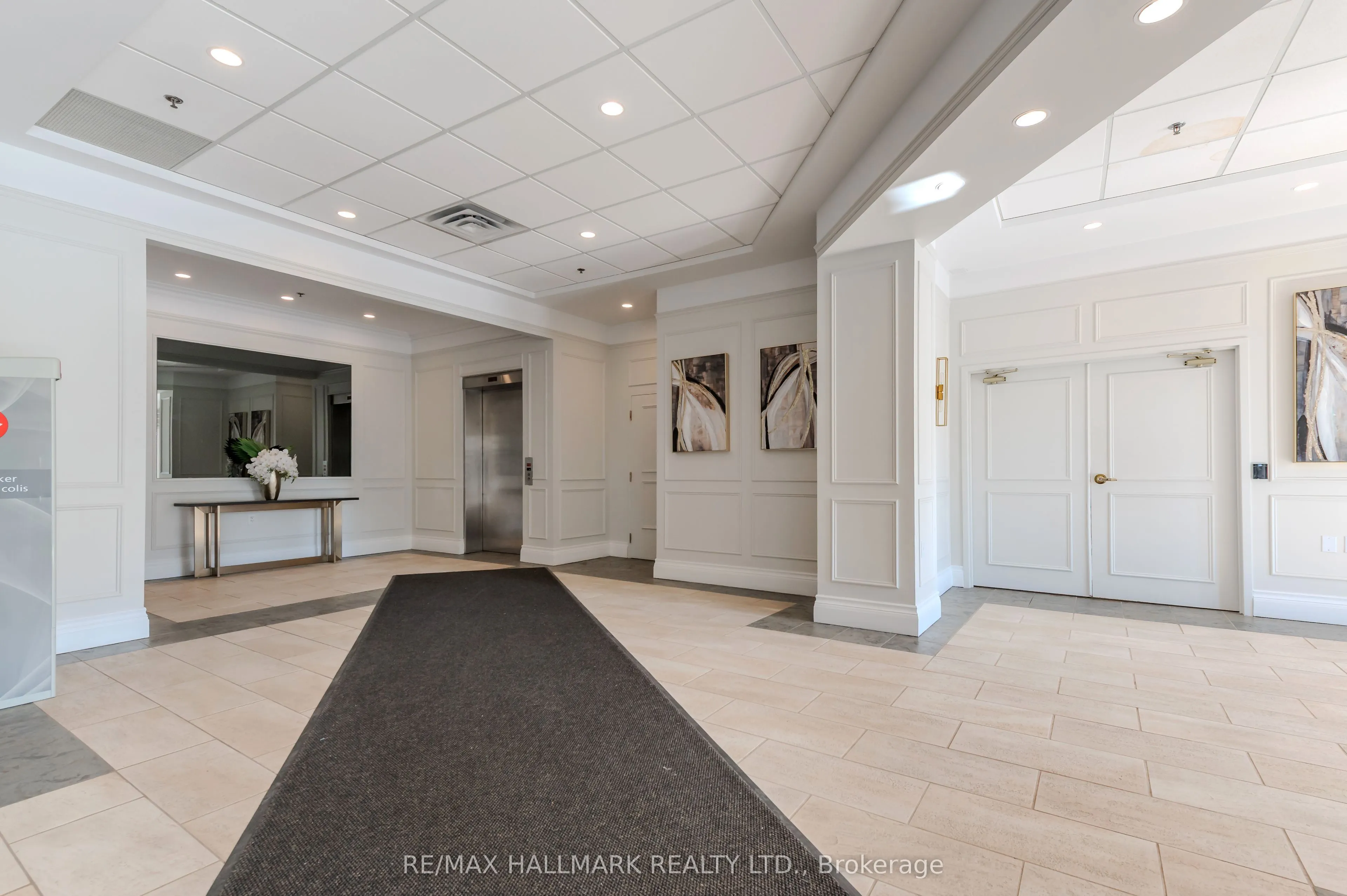 906 Sheppard Avenue W #308