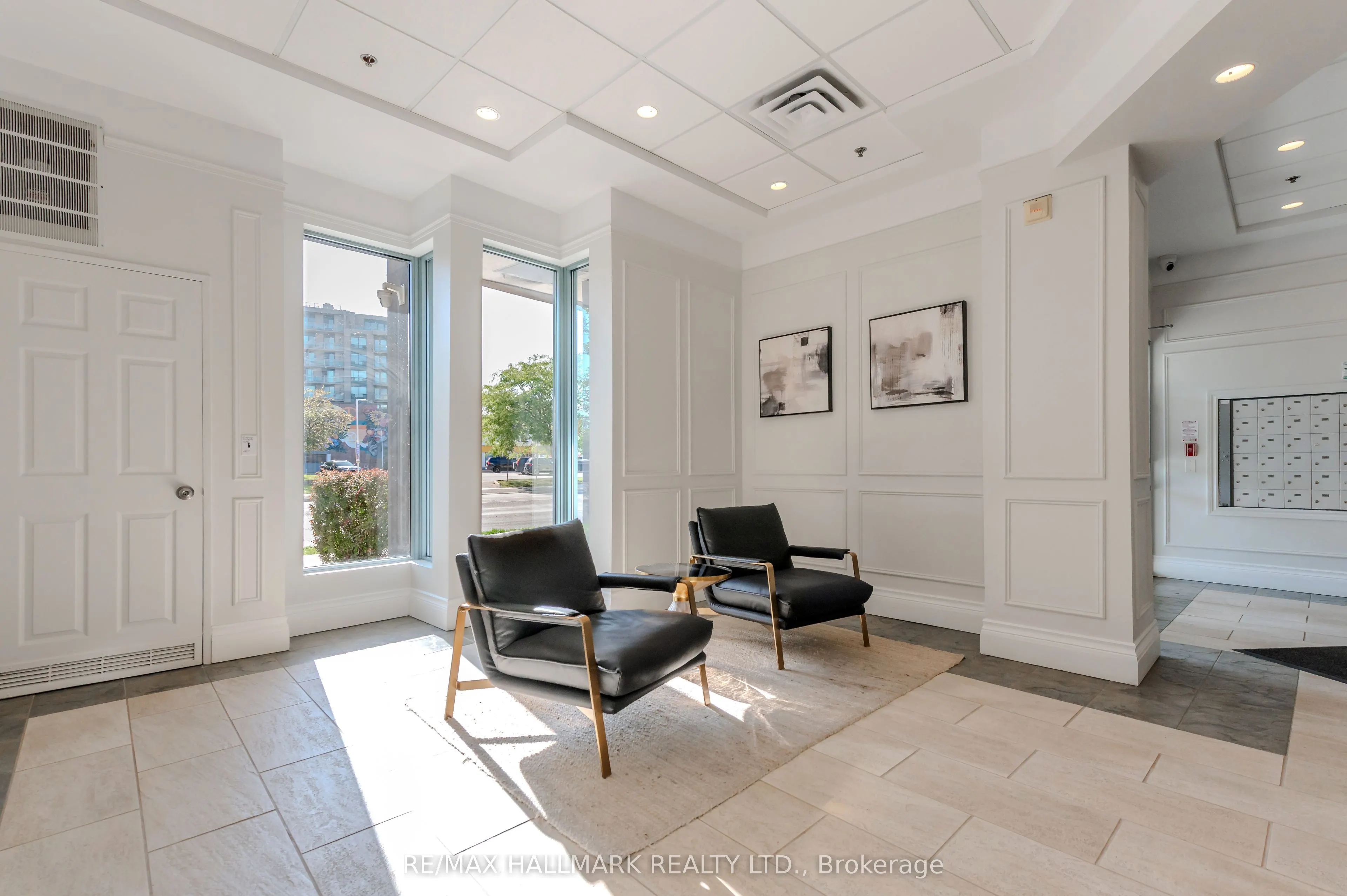 906 Sheppard Avenue W #308