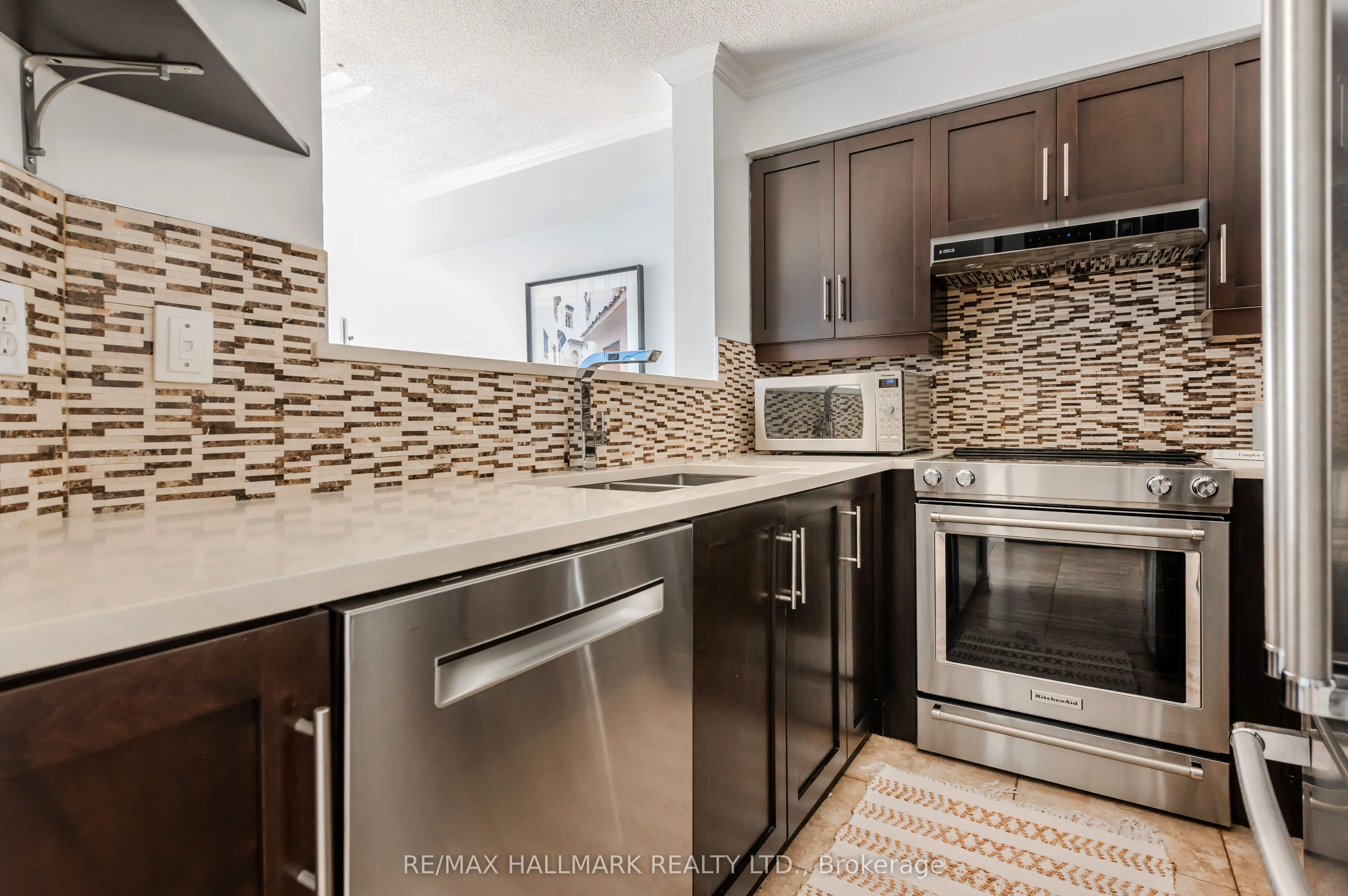 906 Sheppard Avenue W #308