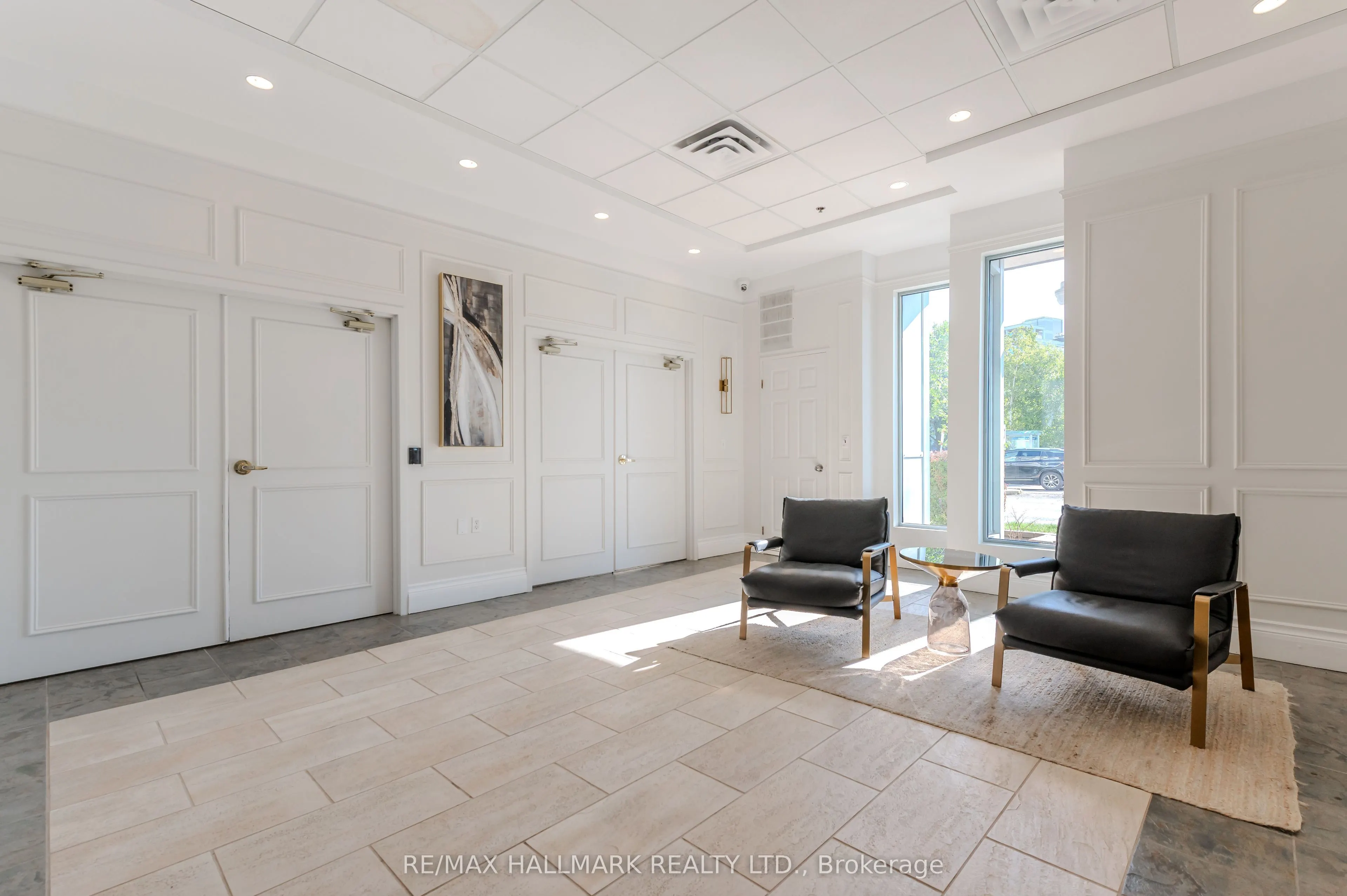 906 Sheppard Avenue W #308
