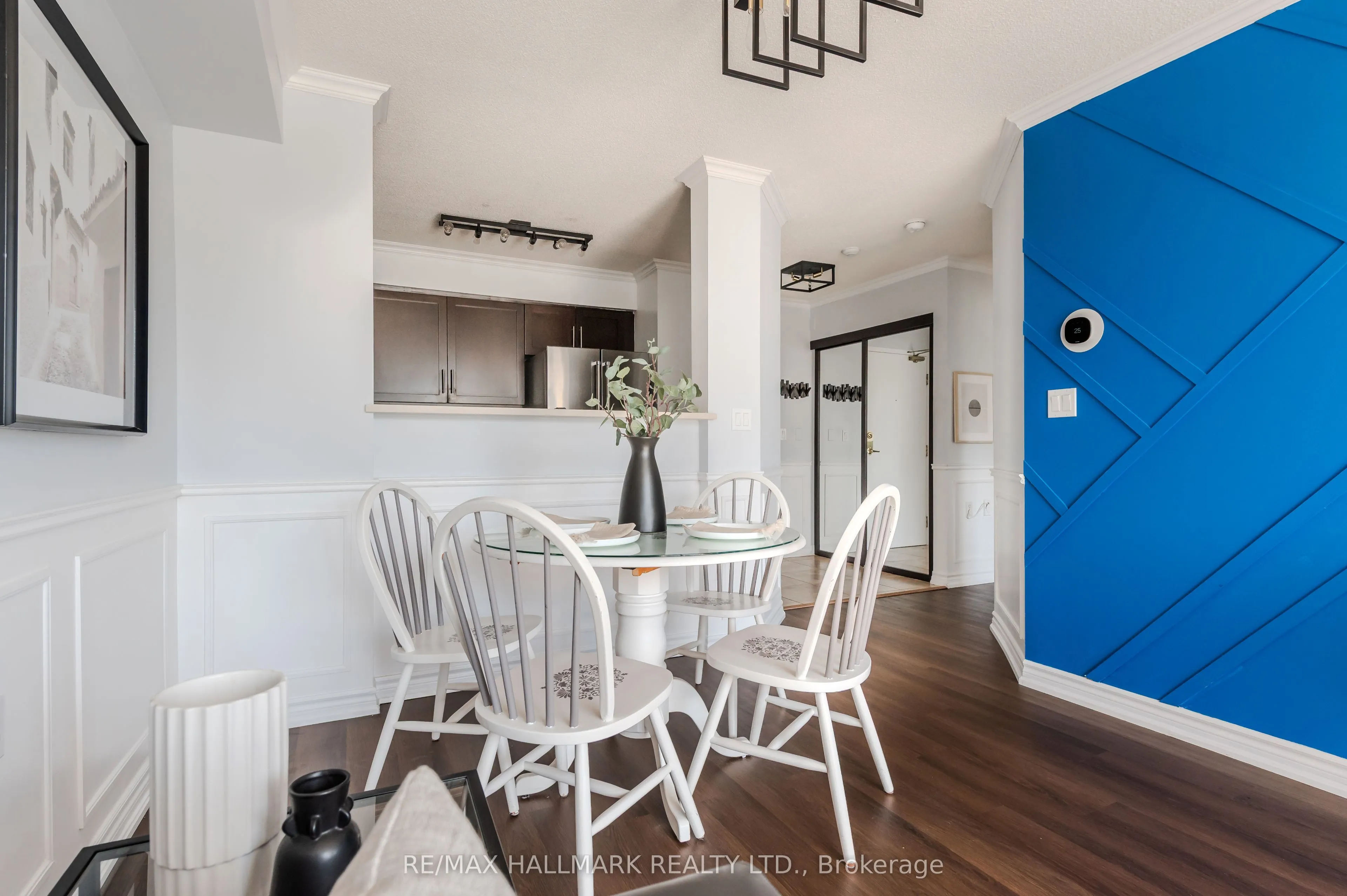 906 Sheppard Avenue W #308