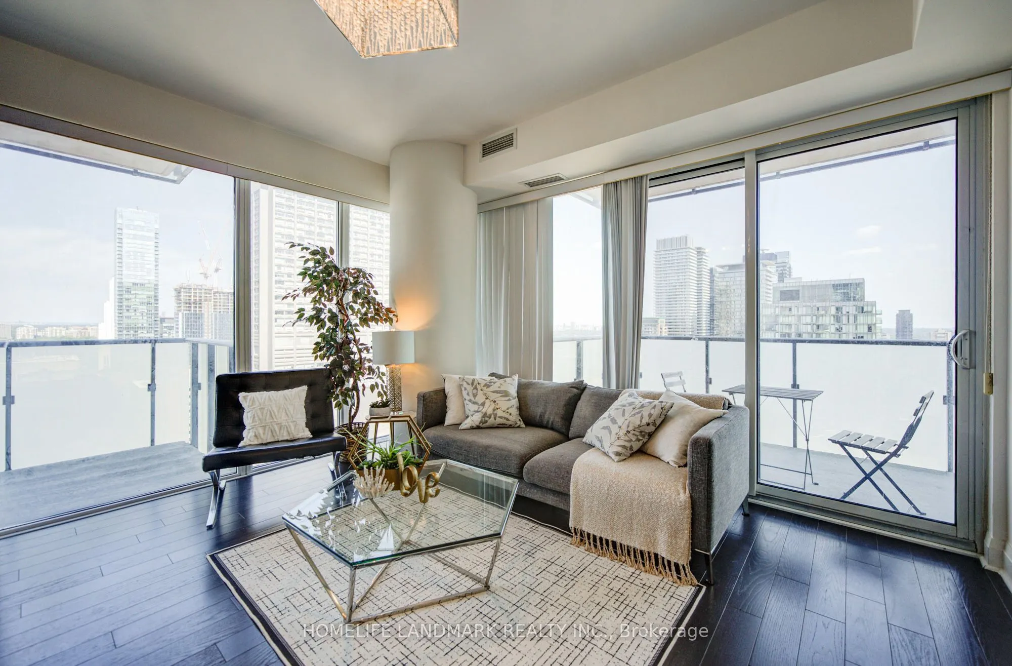 1080 Bay Street #3410