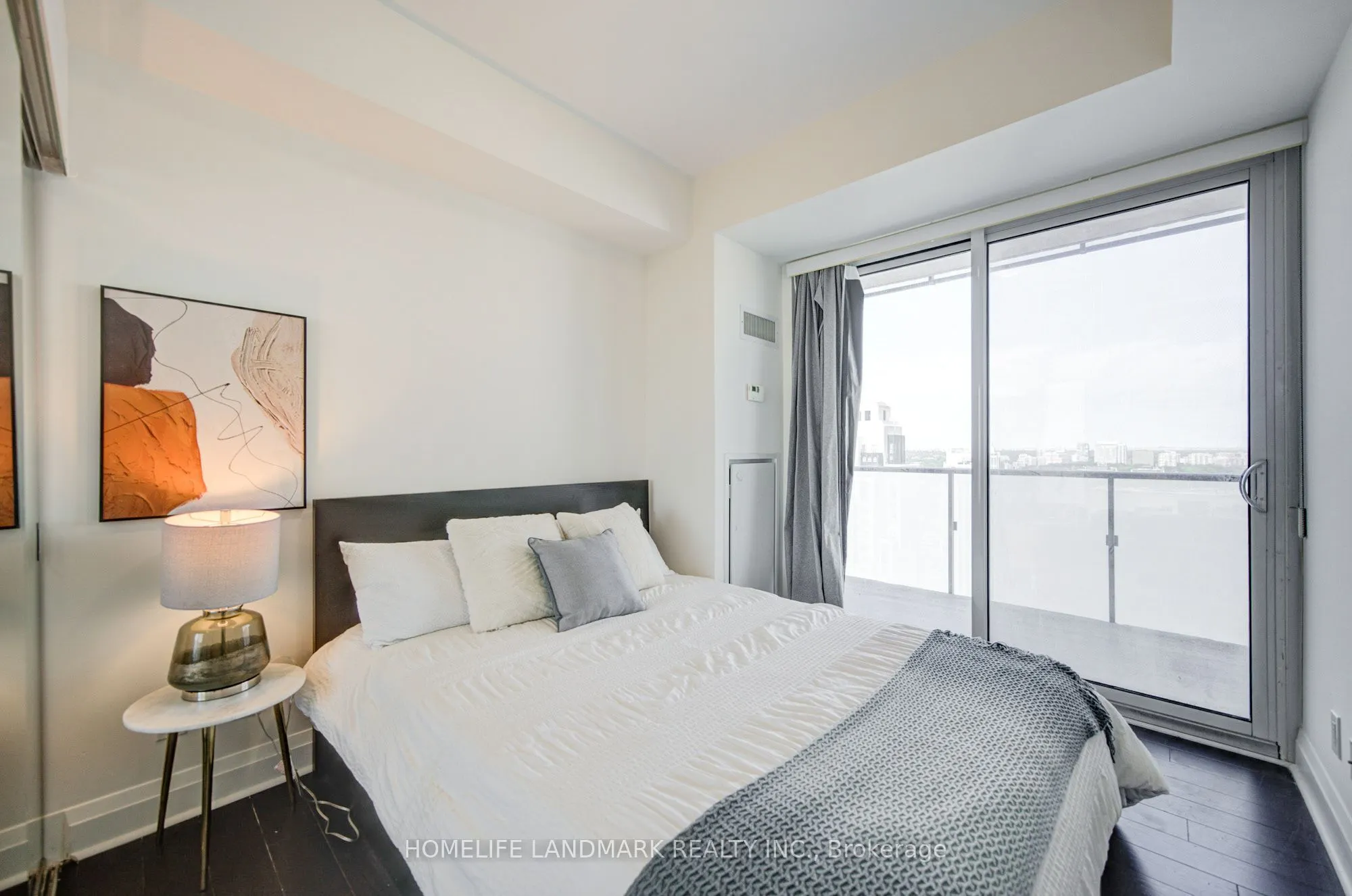 1080 Bay Street #3410