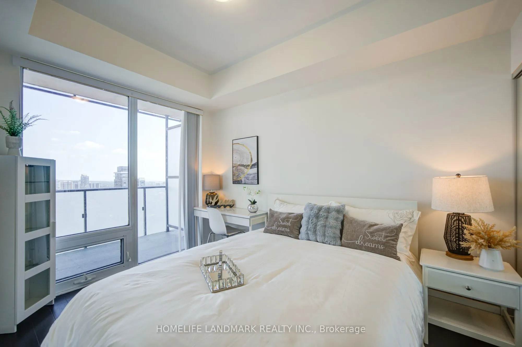 1080 Bay Street #3410