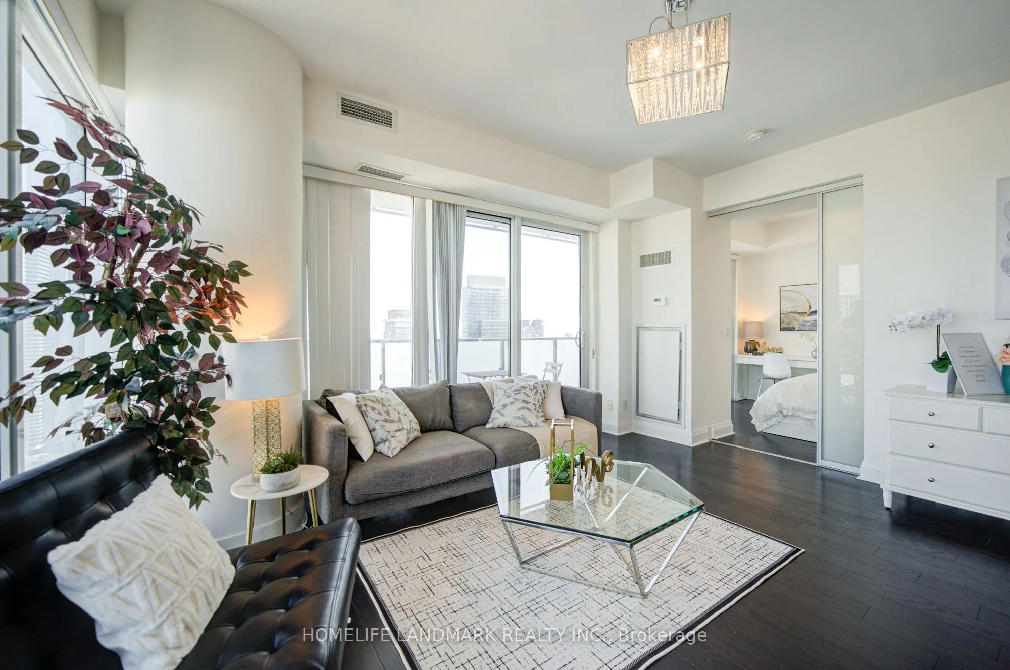 1080 Bay Street #3410