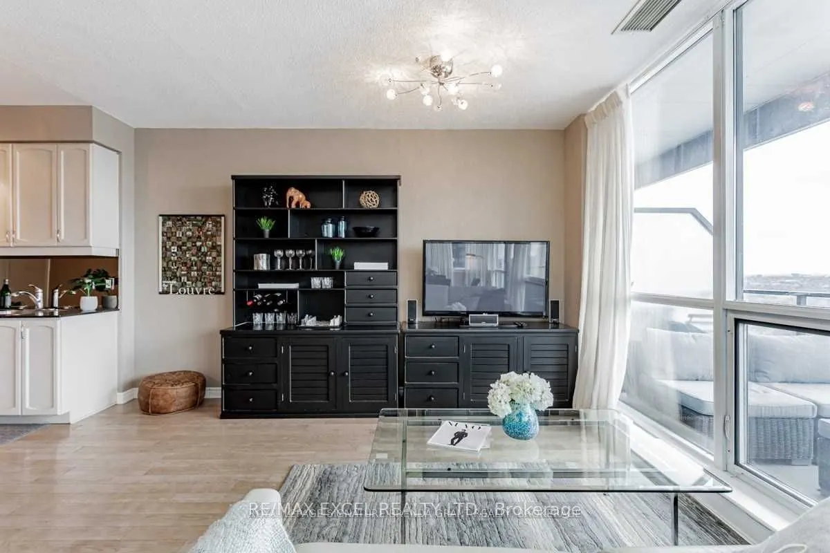 2885 Bayview Avenue #1126