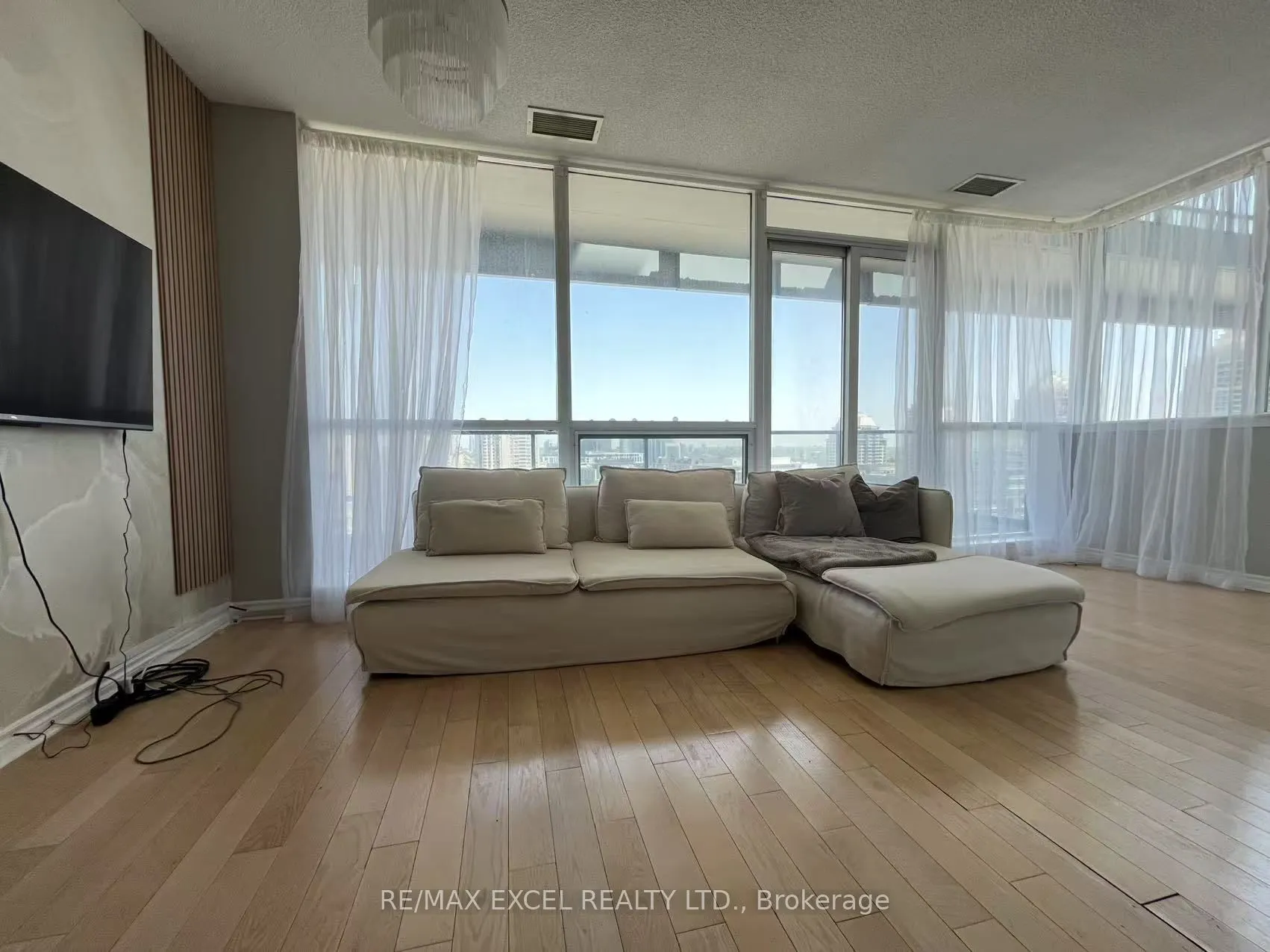 2885 Bayview Avenue #1126