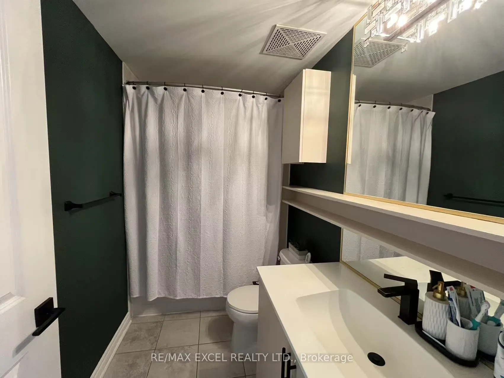 2885 Bayview Avenue #1126