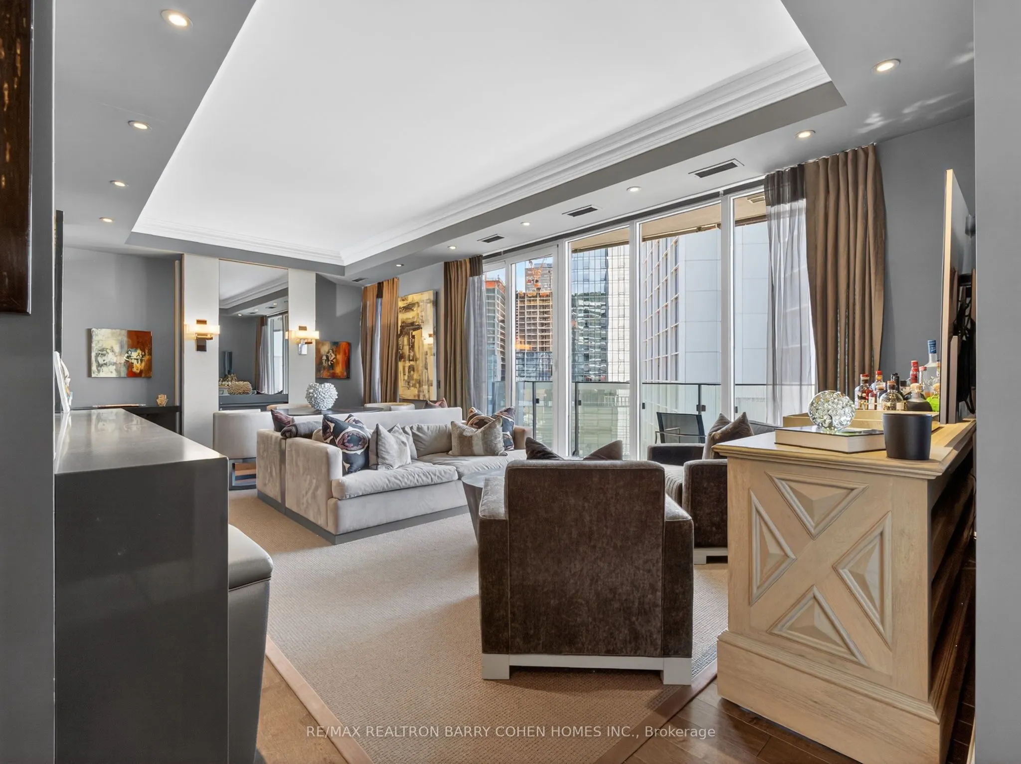 88 Davenport Road #1202
