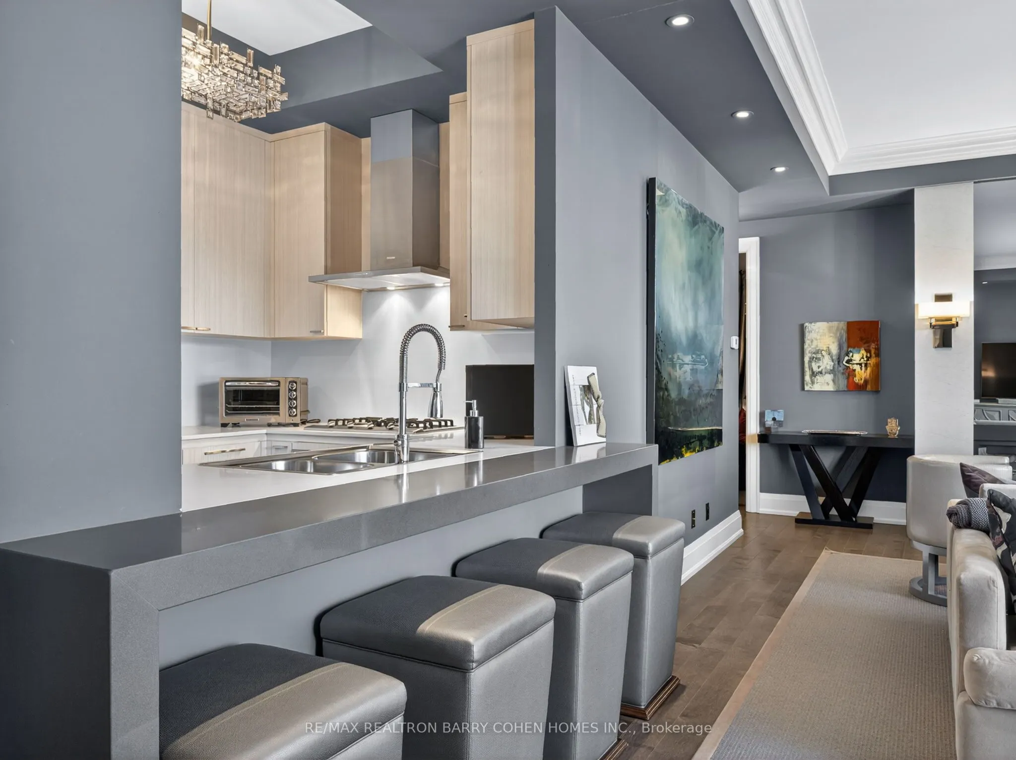 88 Davenport Road #1202
