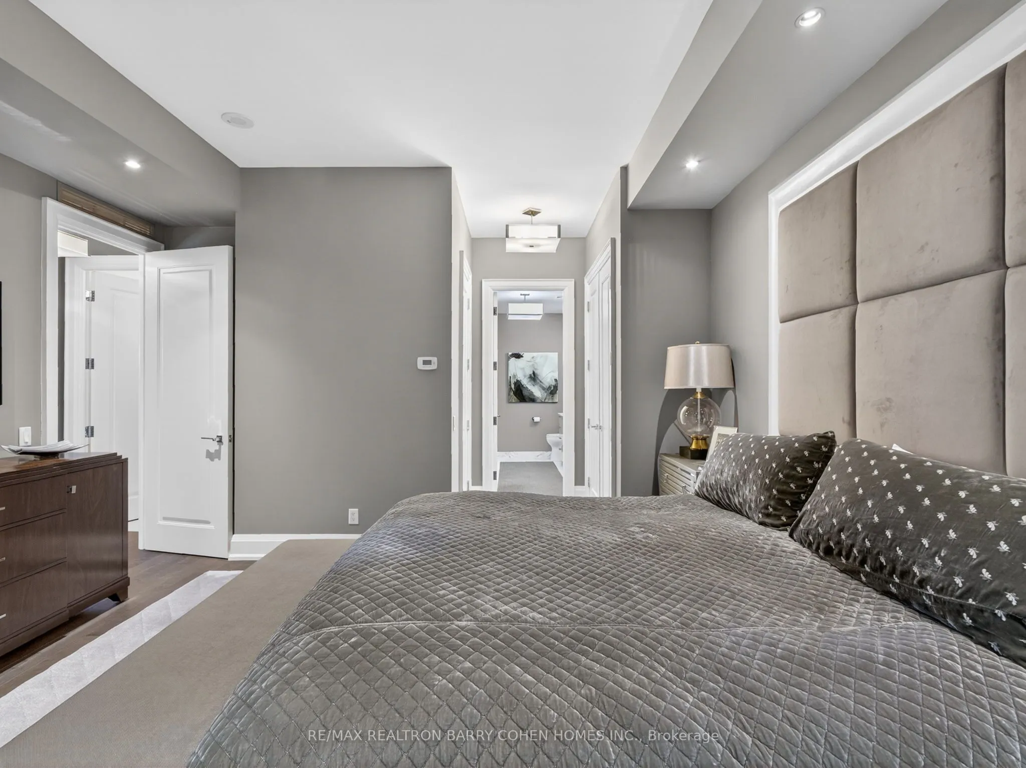 88 Davenport Road #1202