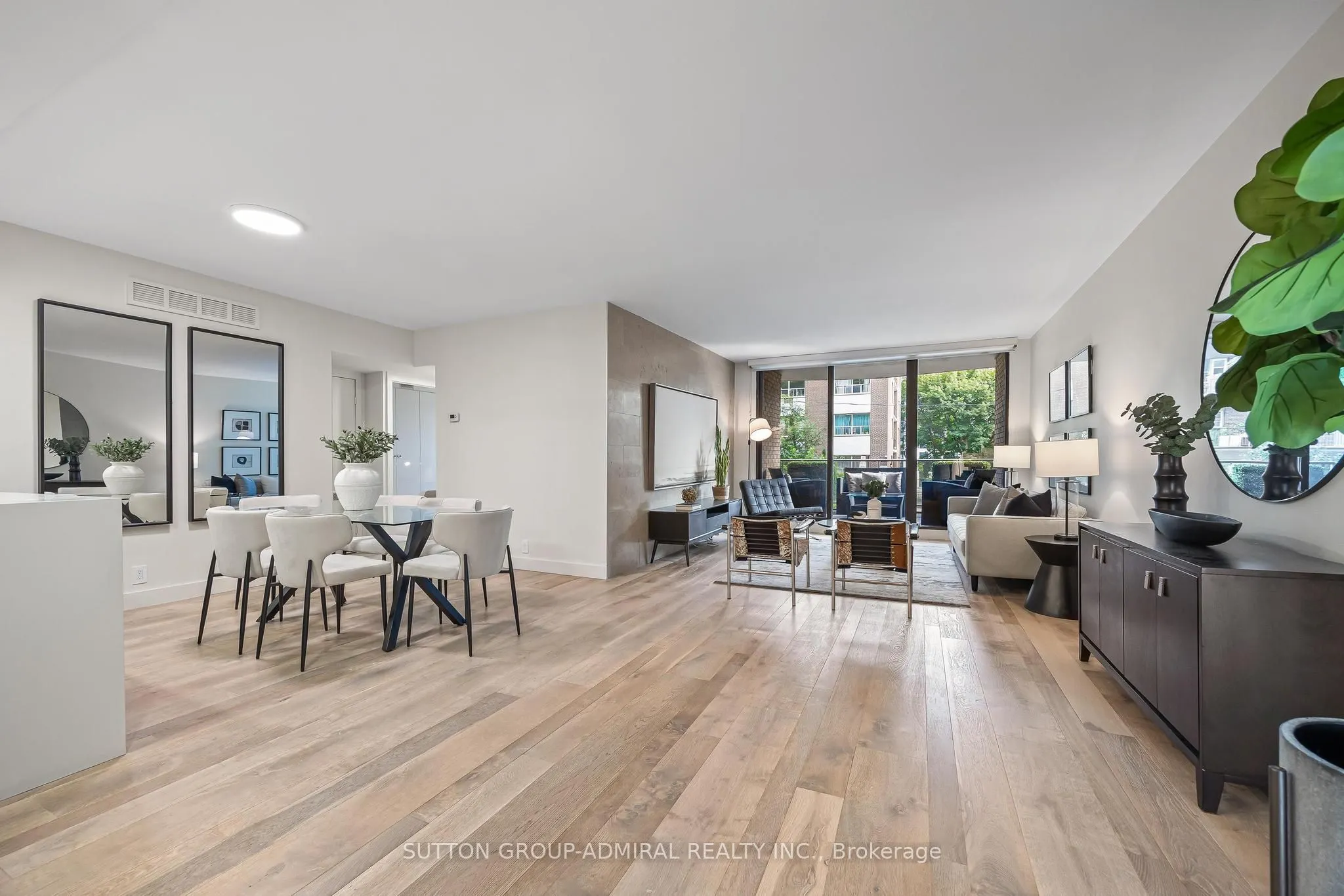 350 Lonsdale Road #206