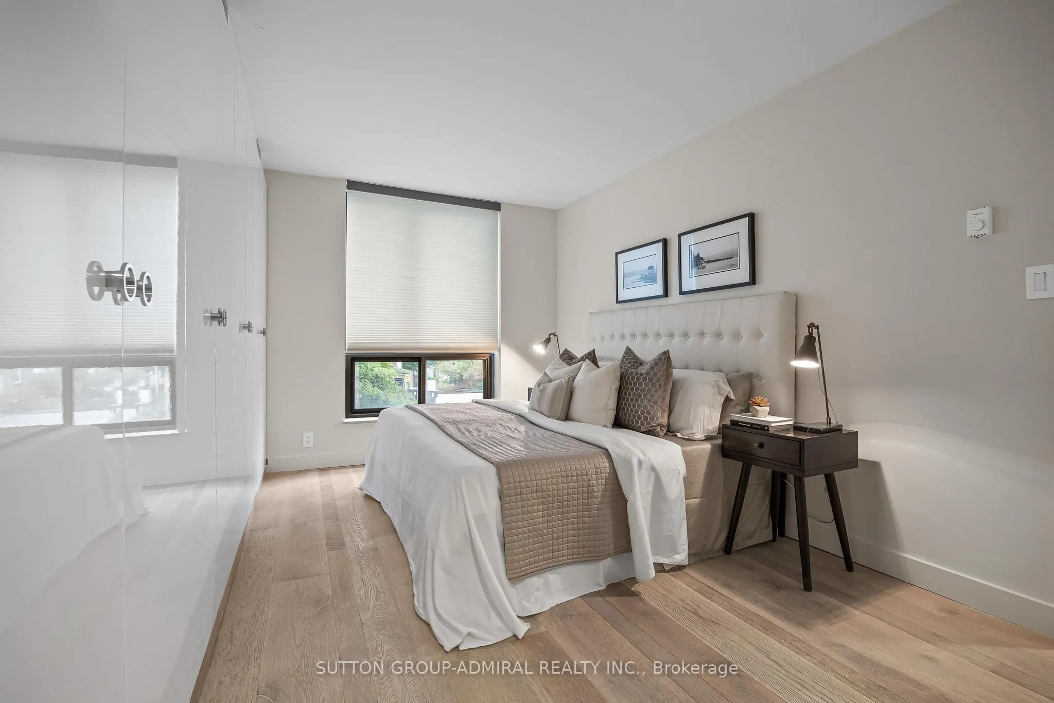 350 Lonsdale Road #206