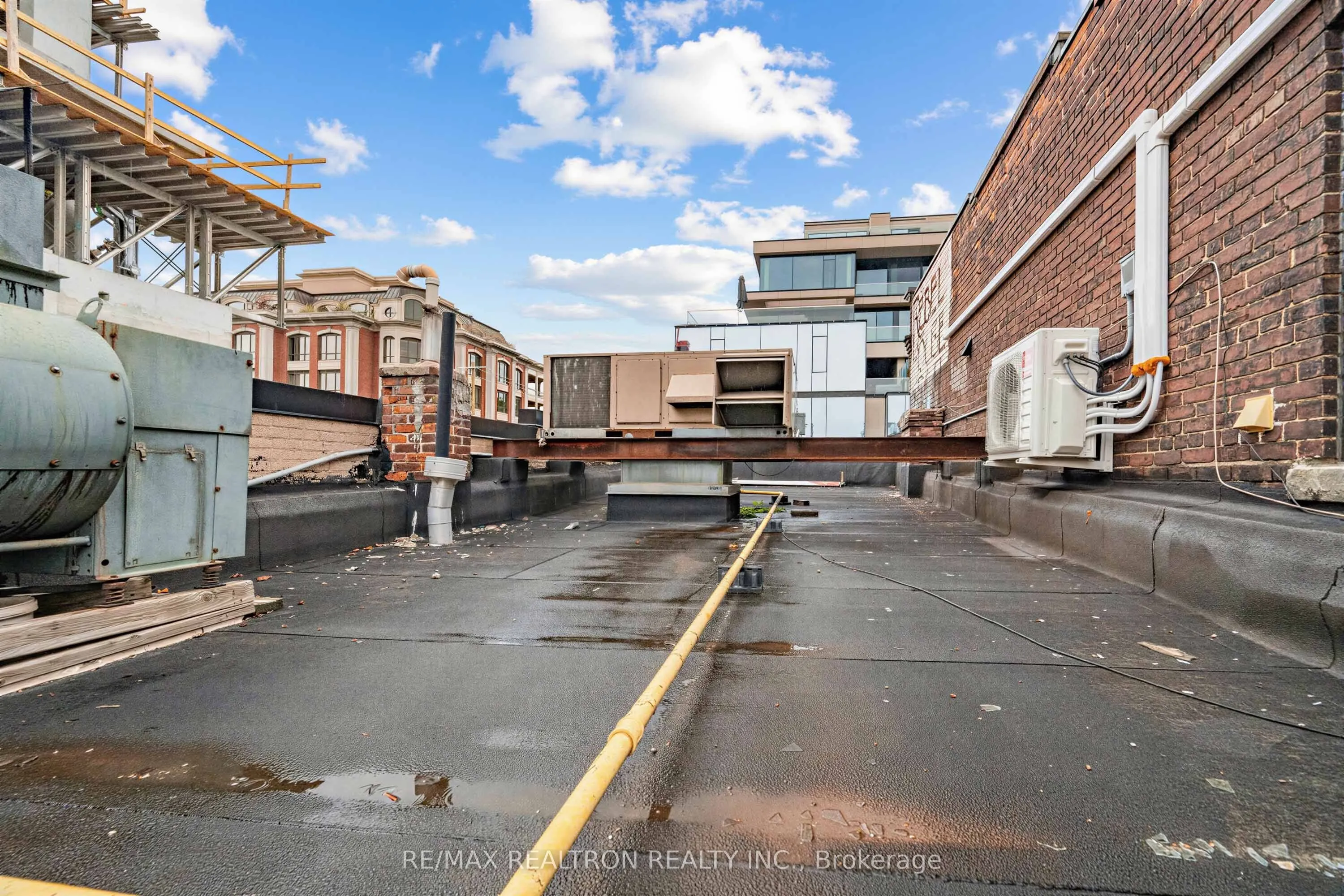1068 Yonge Street