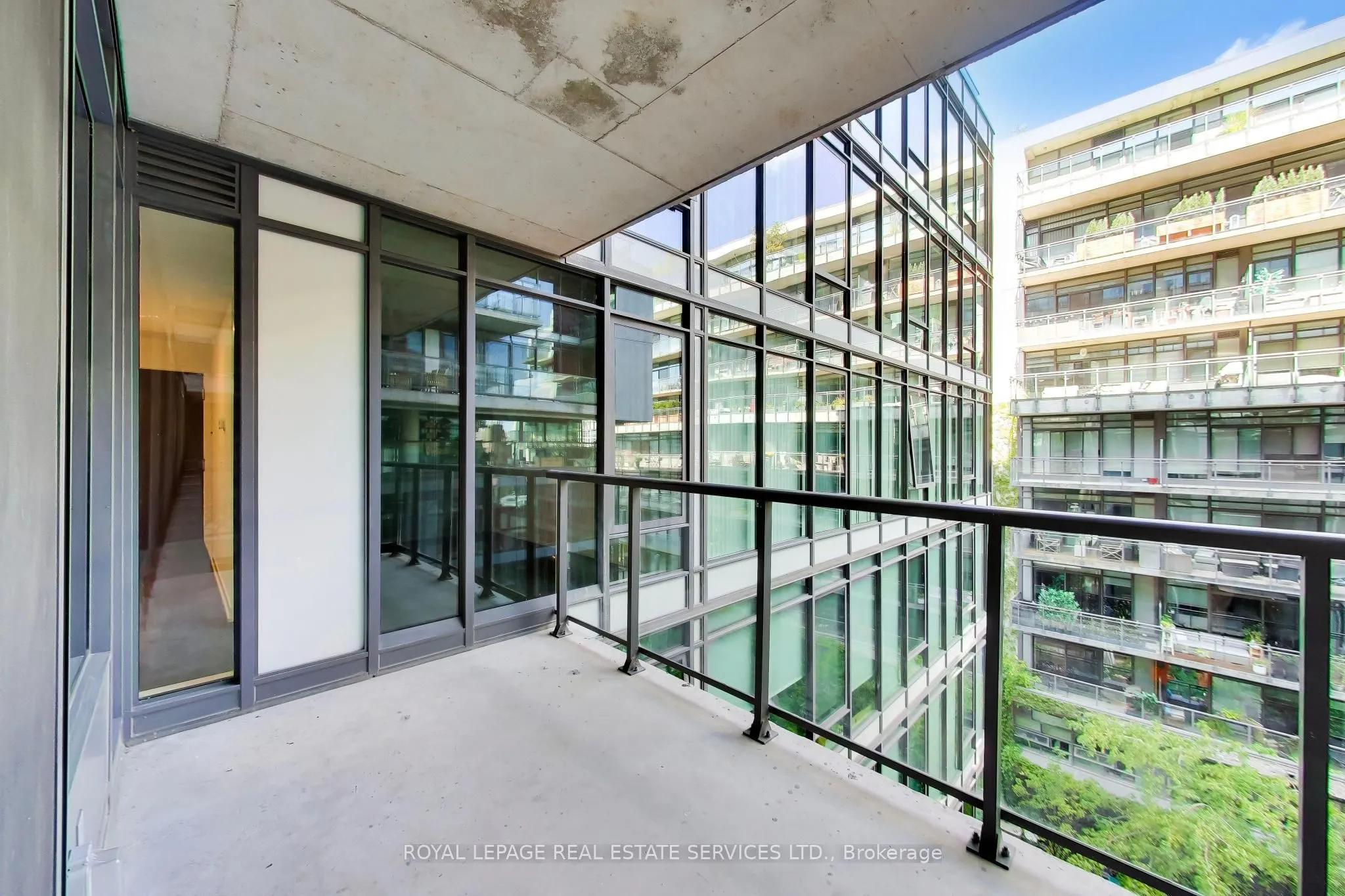 560 King Street W #626