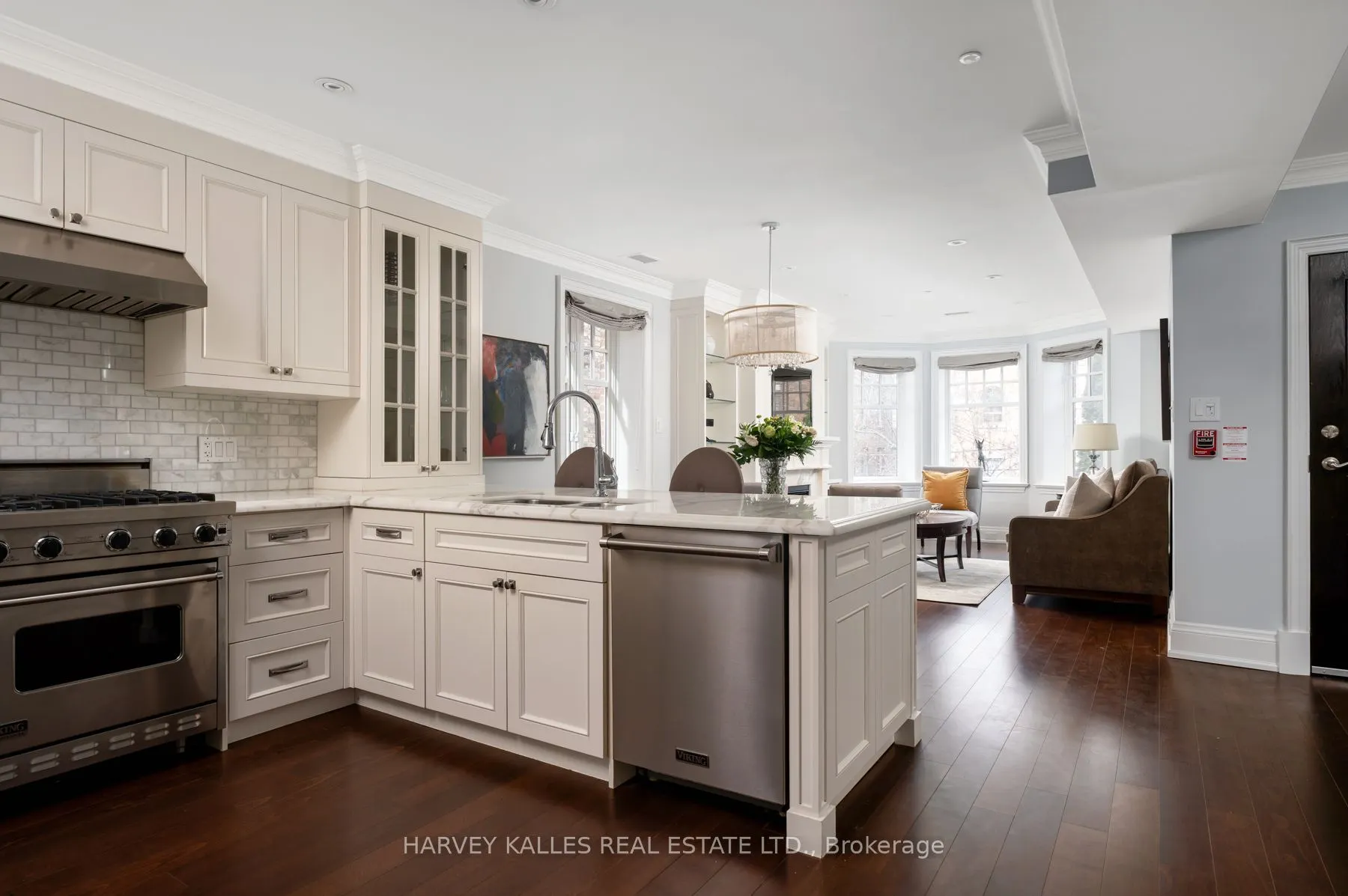 319 Lonsdale Road #2D