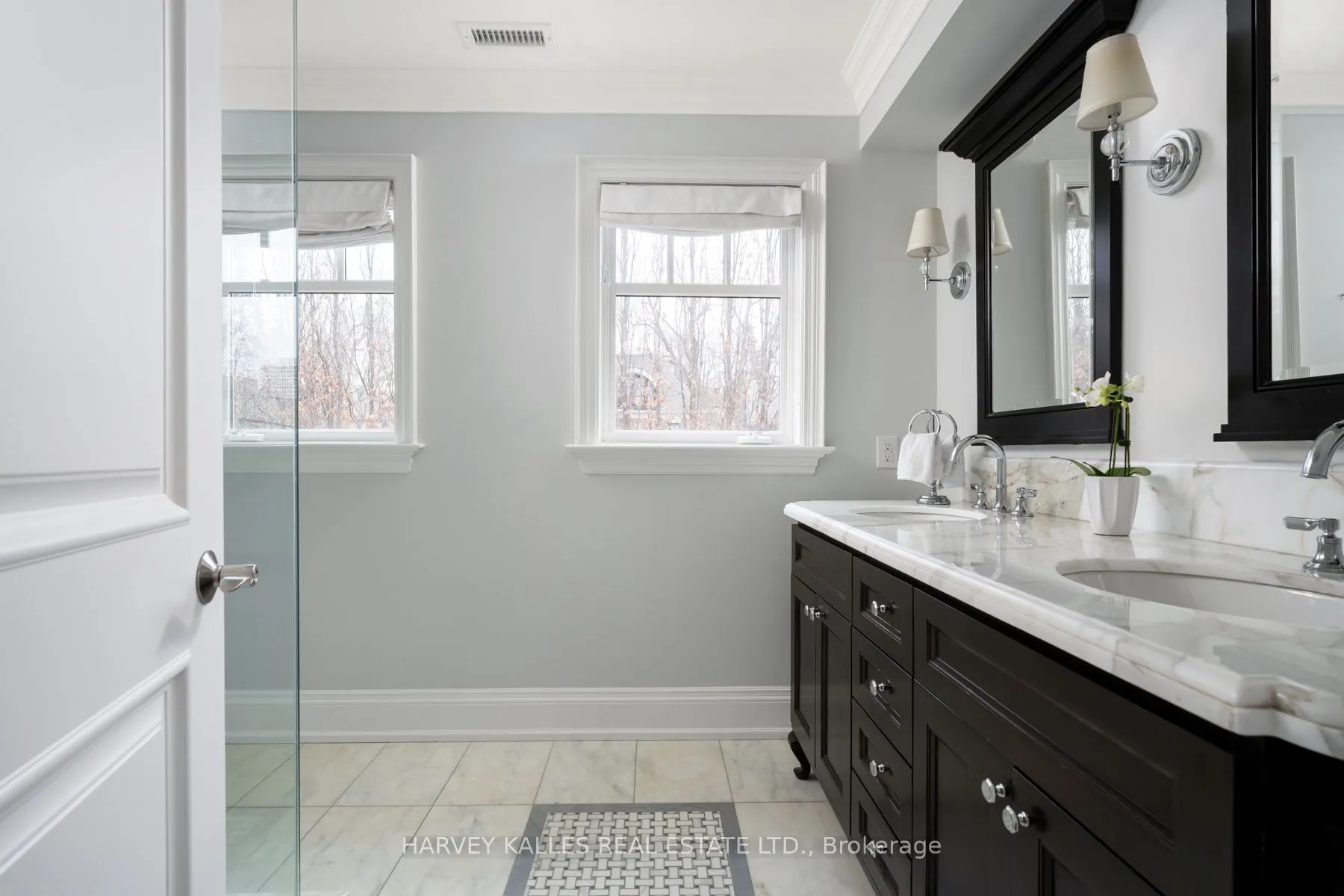 319 Lonsdale Road #2D