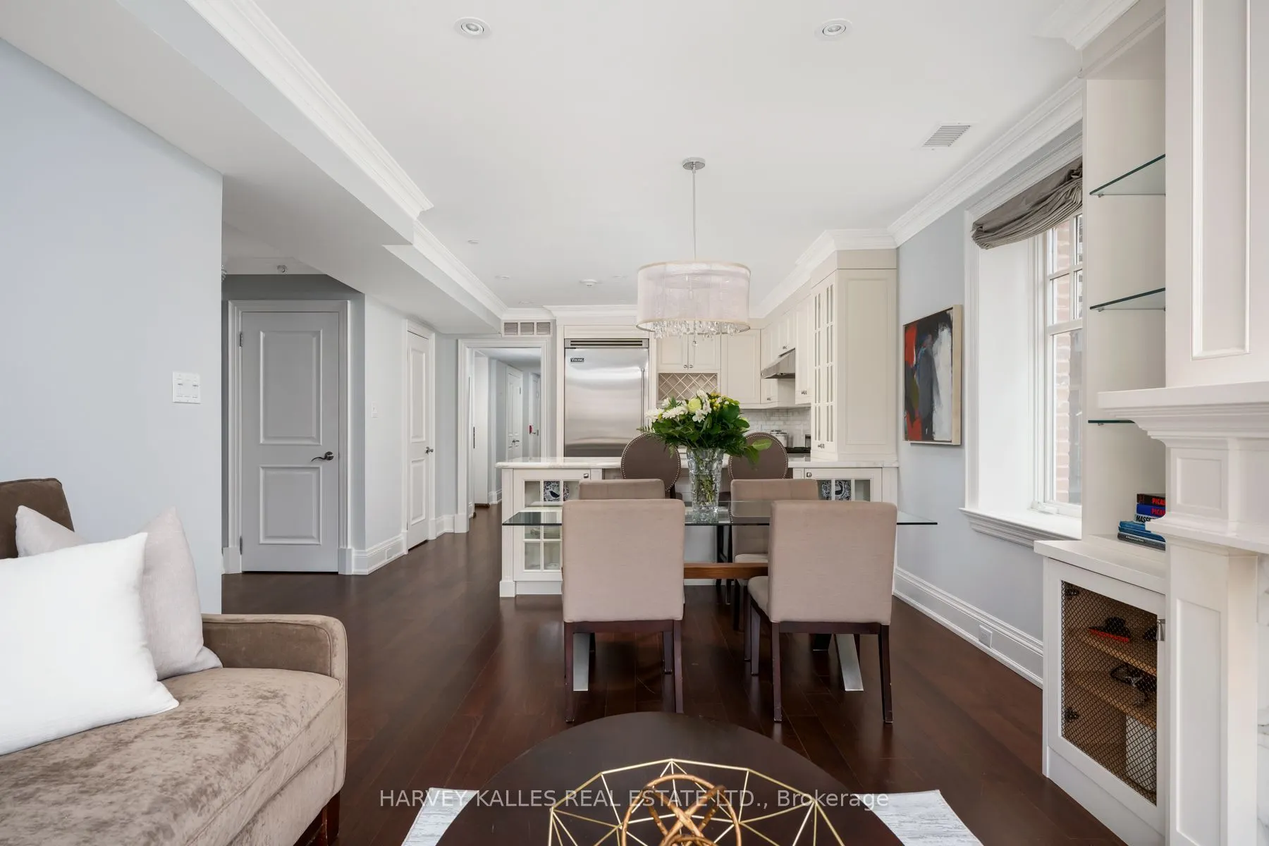 319 Lonsdale Road #2D
