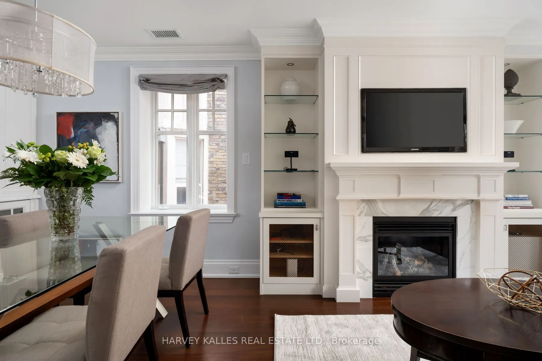 319 Lonsdale Road #2D