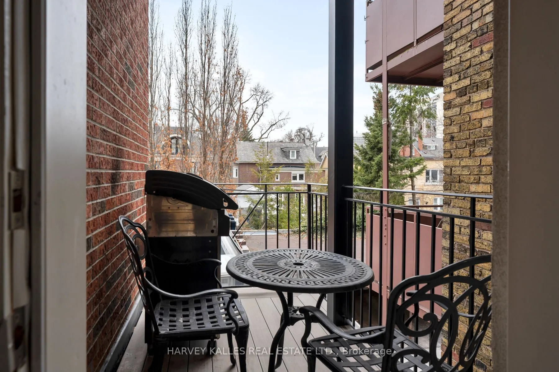 319 Lonsdale Road #2D