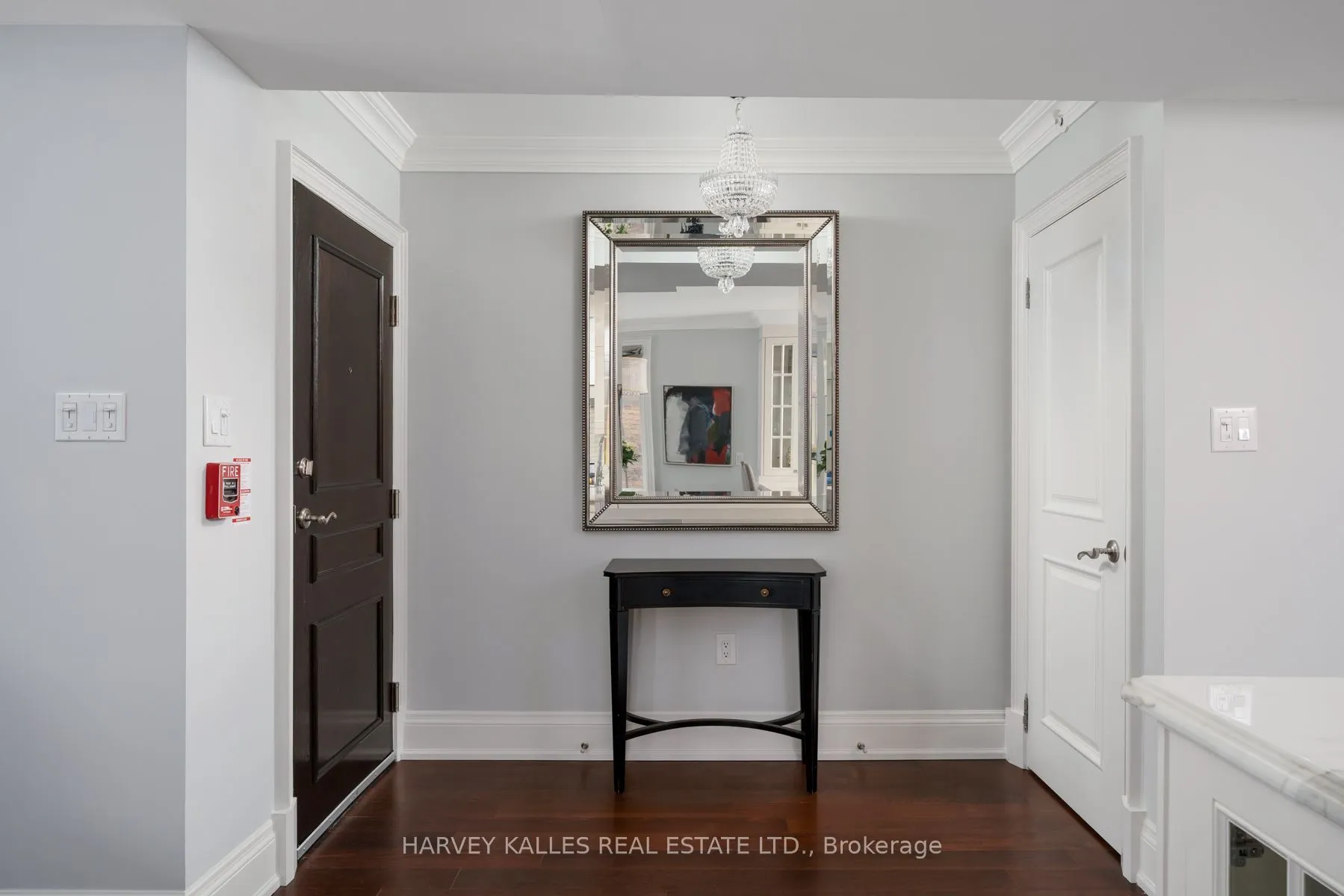 319 Lonsdale Road #2D