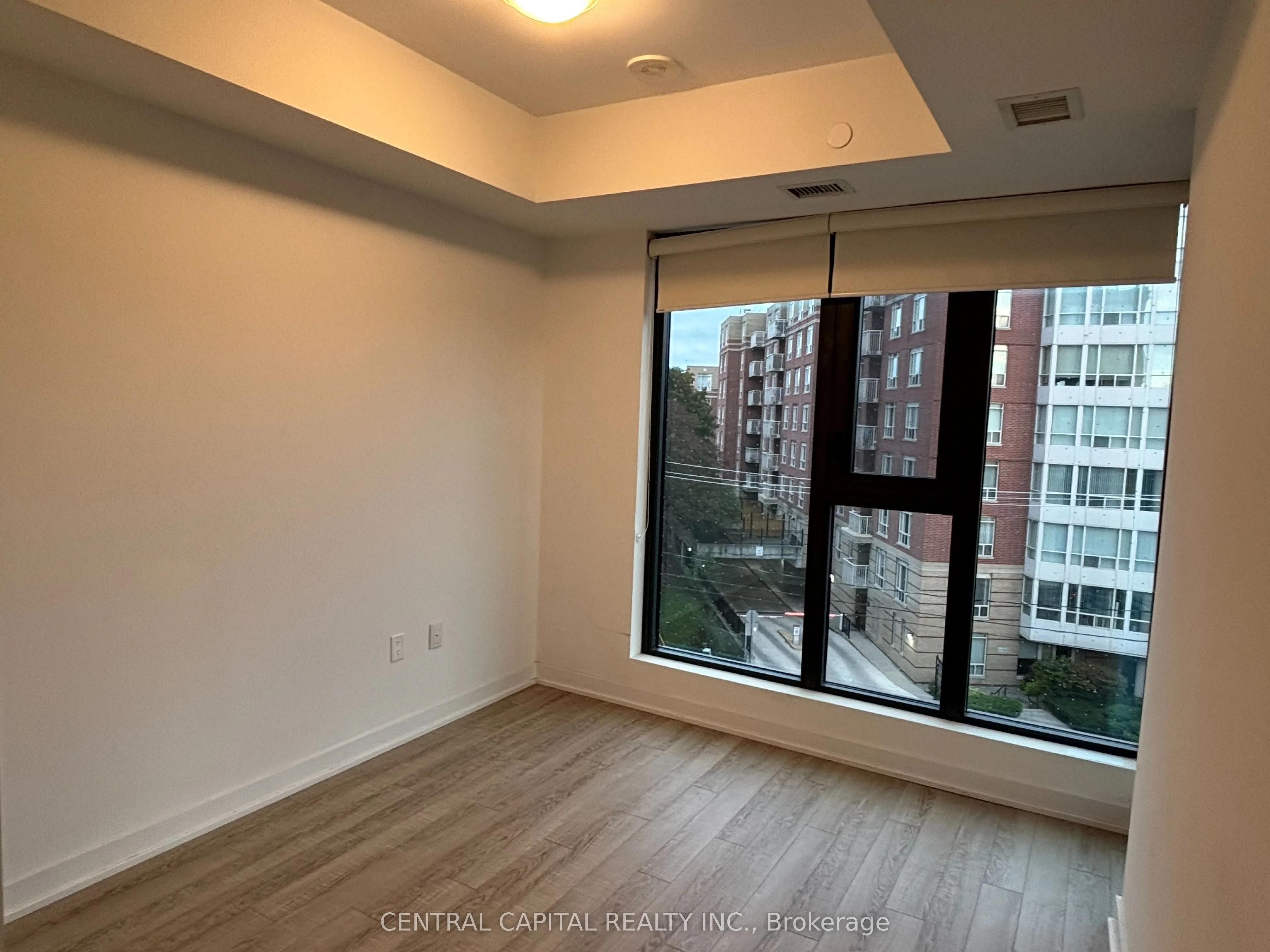250 Lawrence Avenue W #419