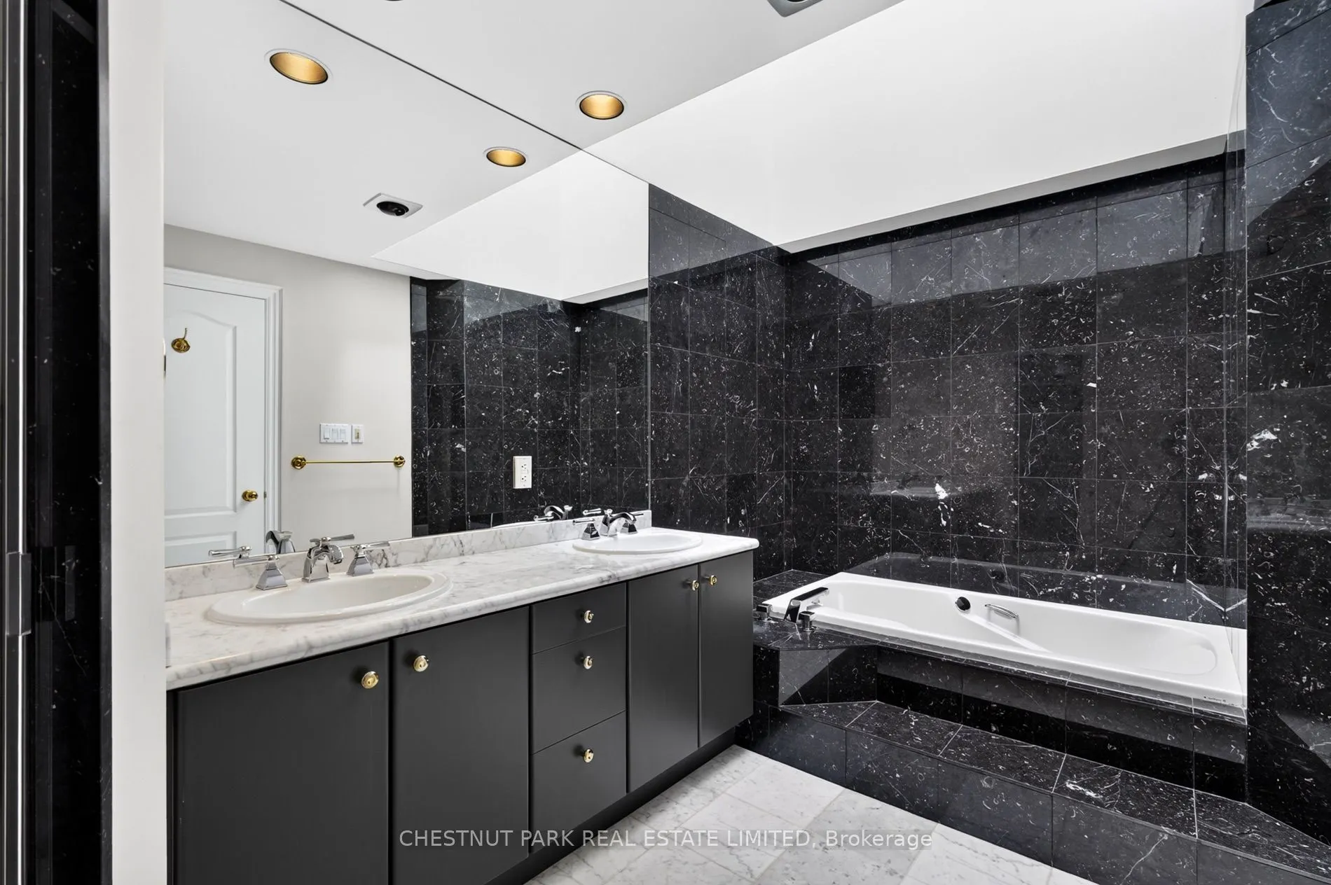 248 Spadina Road