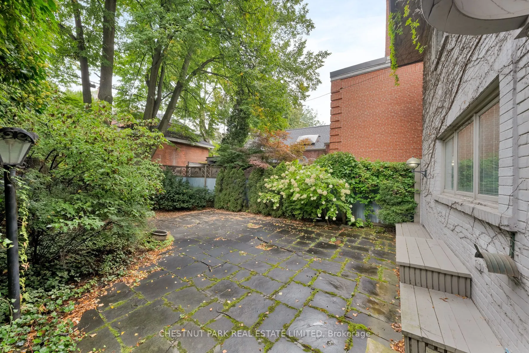 42 Crescent Road