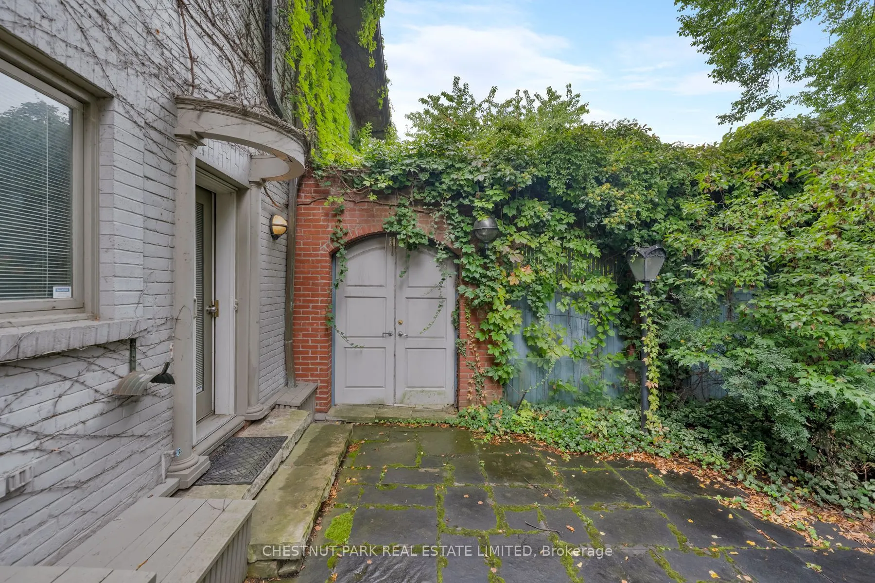 42 Crescent Road