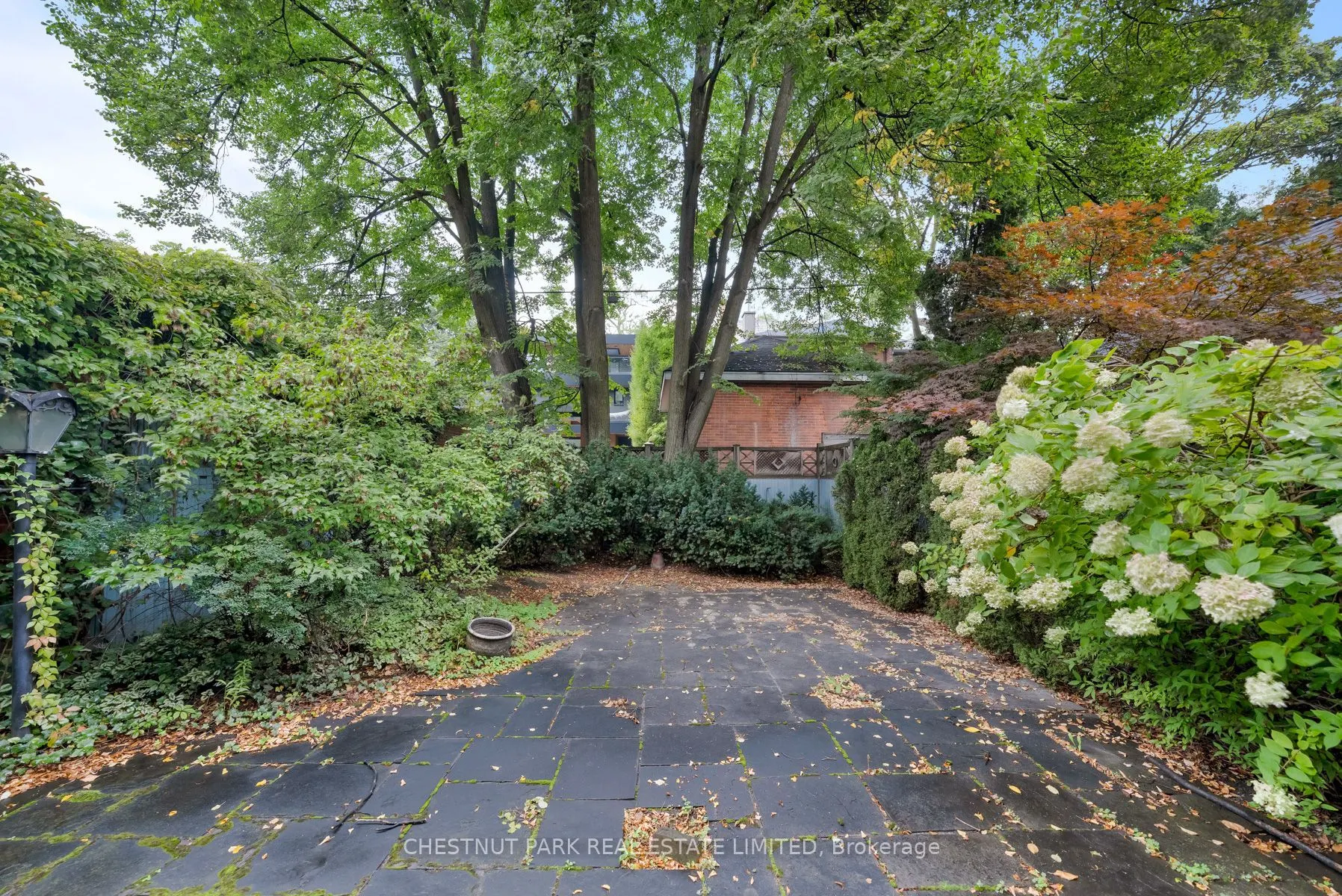 42 Crescent Road