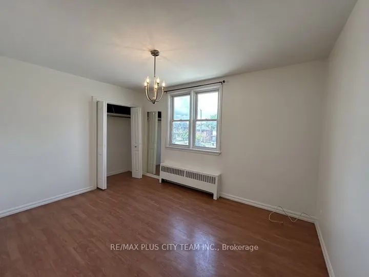 3432 Bathurst Street #1