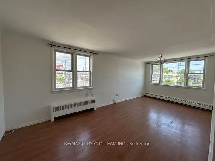 3432 Bathurst Street #1