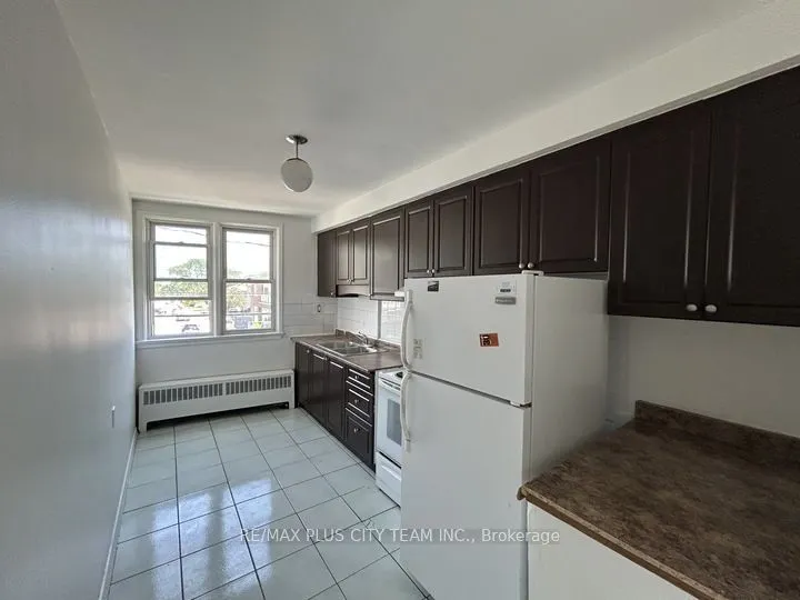 3432 Bathurst Street #1