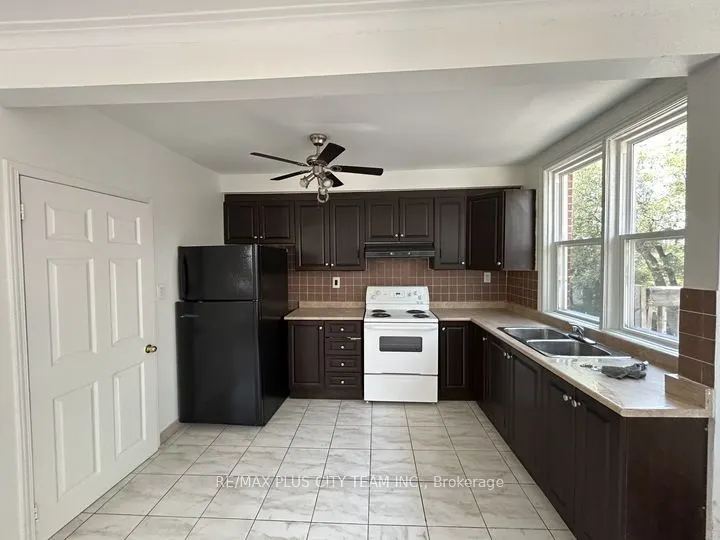 3432 Bathurst Street #2