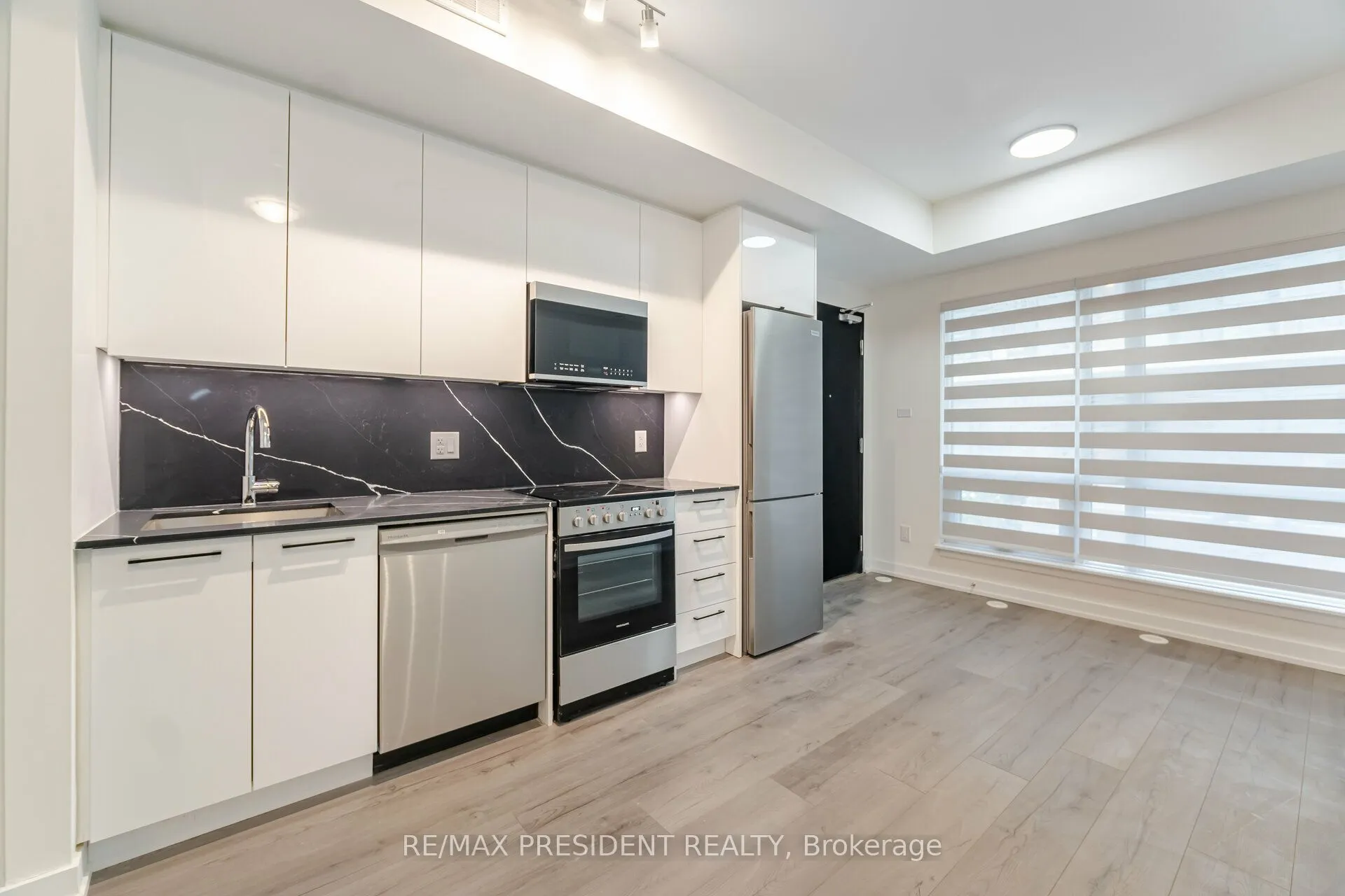 861 Sheppard Avenue W #41
