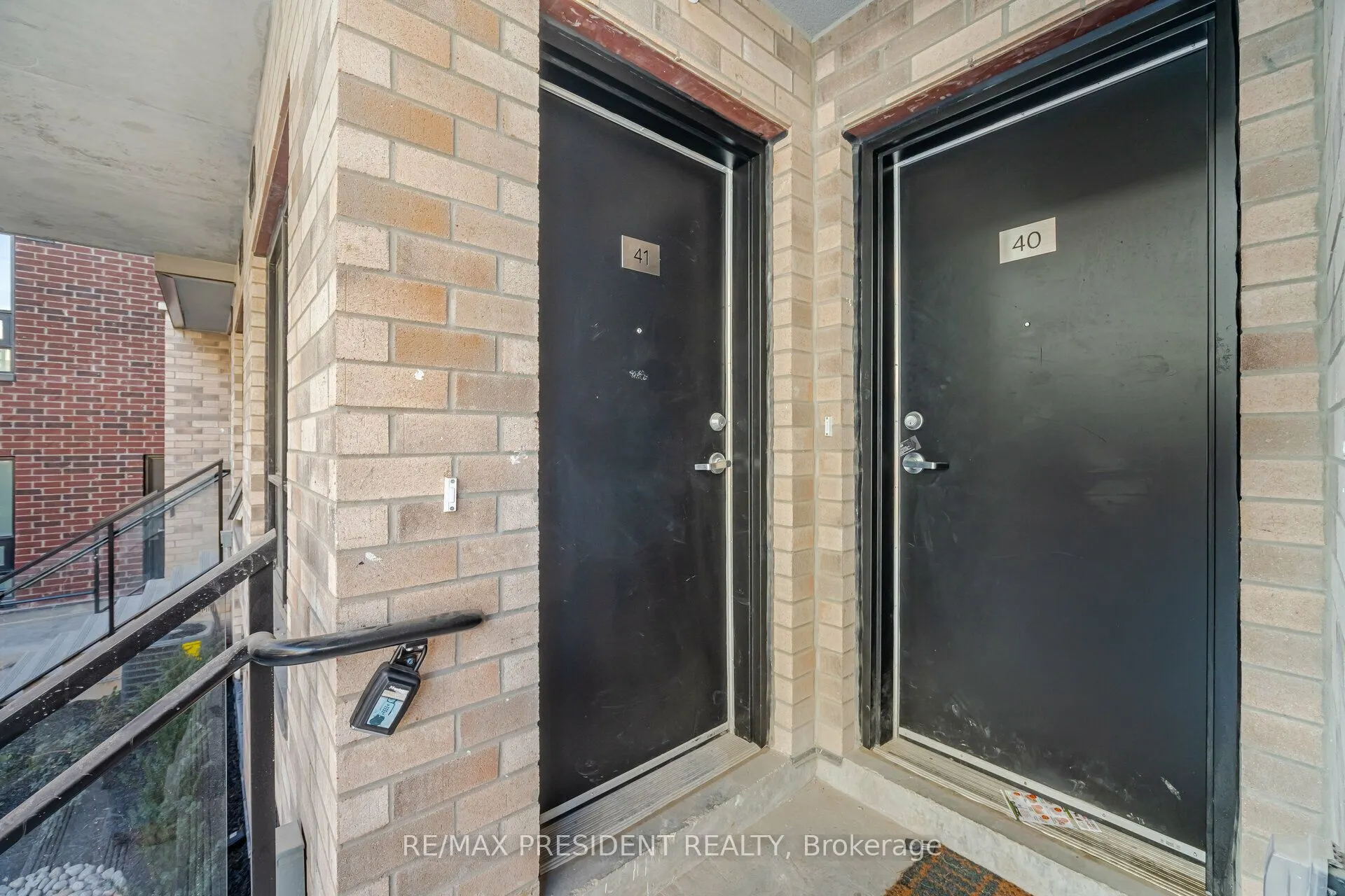 861 Sheppard Avenue W #41