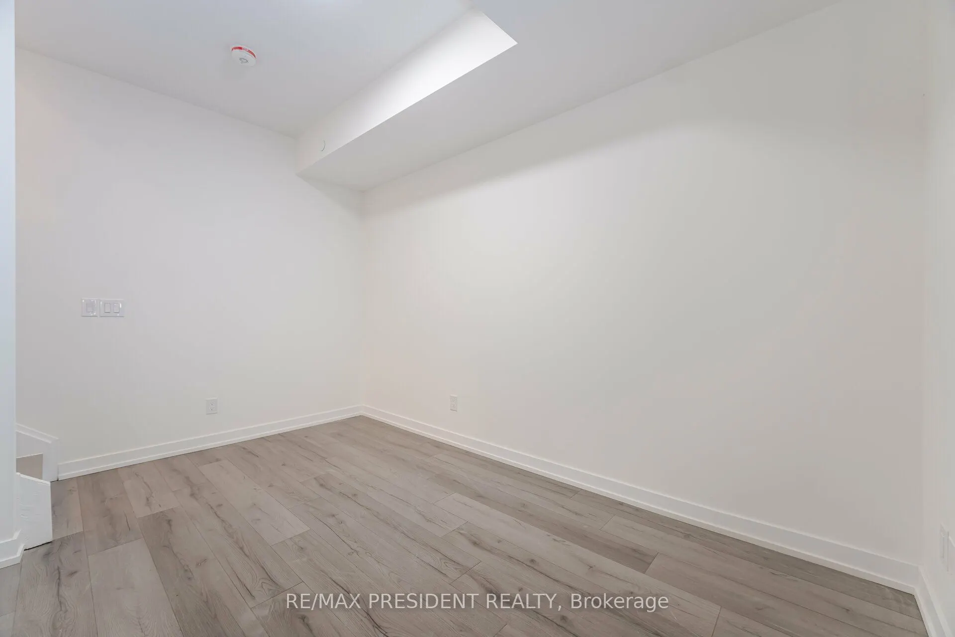 861 Sheppard Avenue W #41
