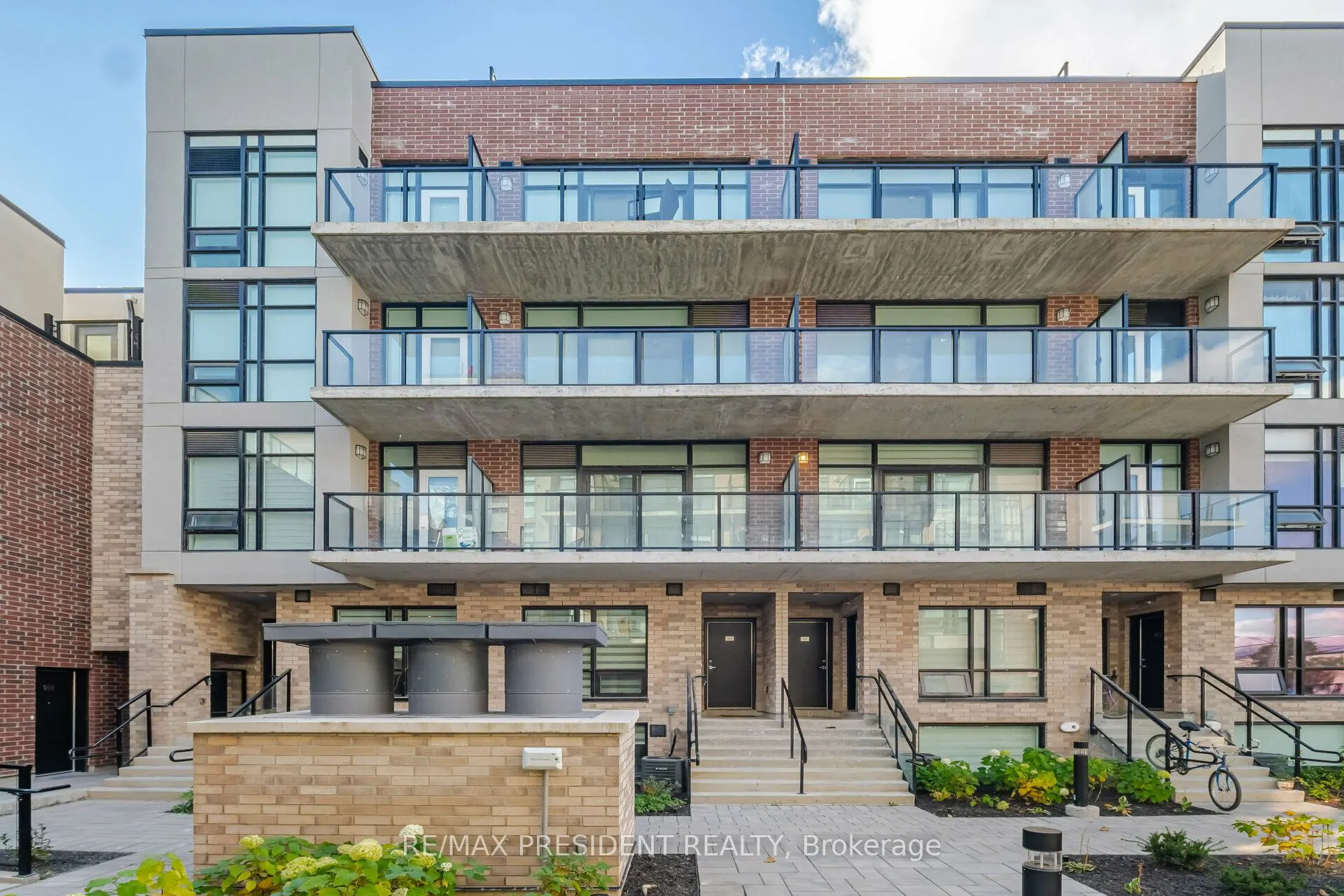 861 Sheppard Avenue W #41