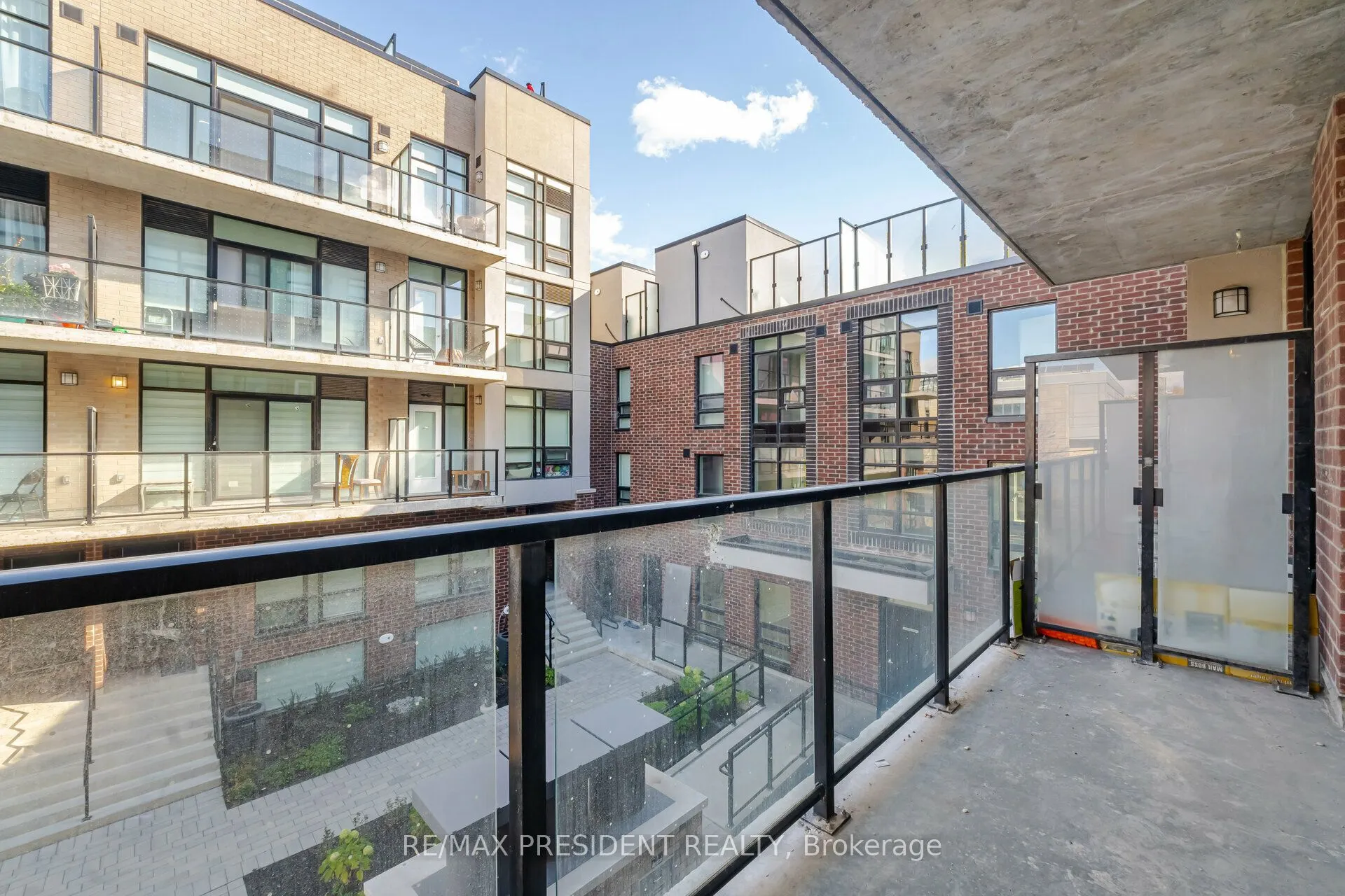 861 Sheppard Avenue W #41